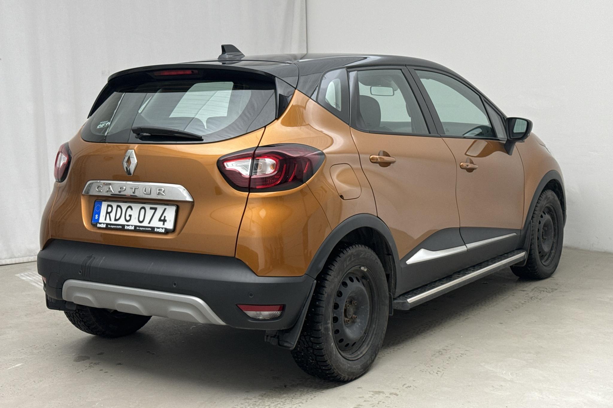 Renault Captur 0.9 TCe (90hk) - 55 750 km - Käsitsi - 2019