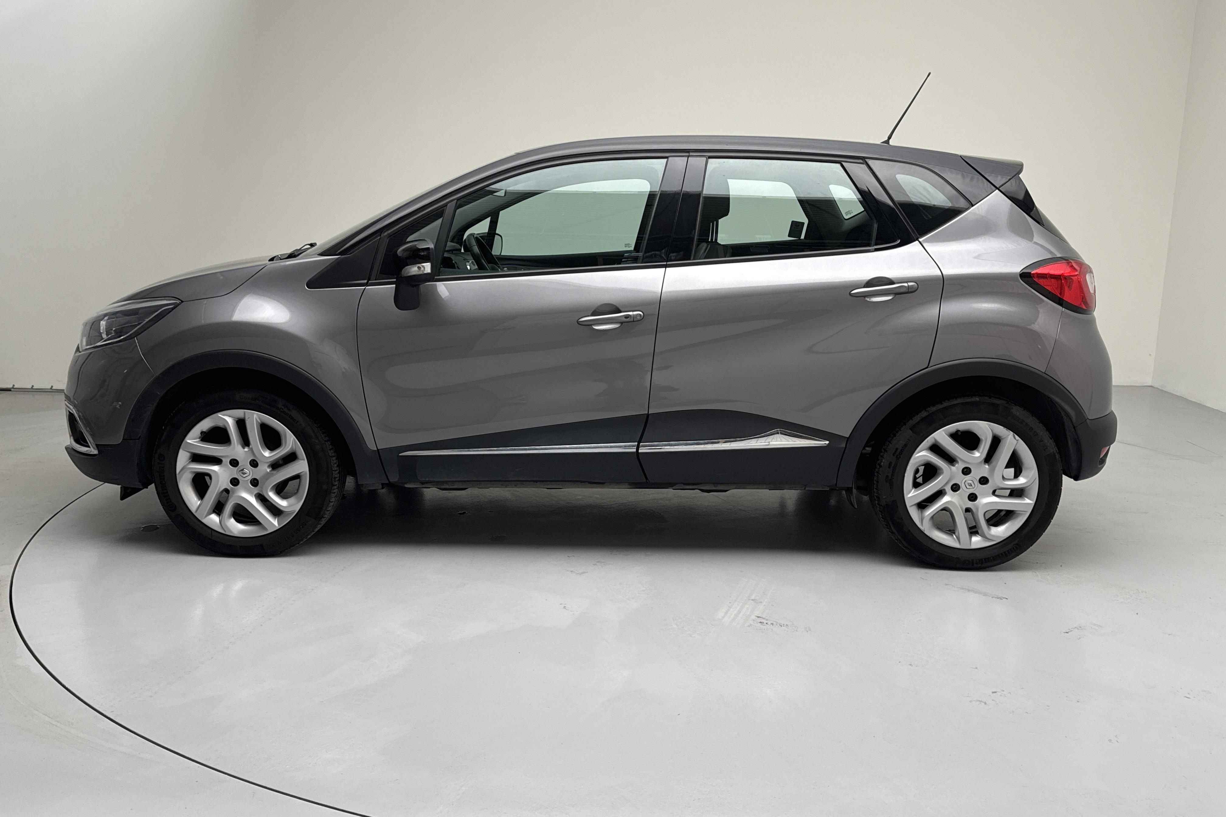 Renault Captur 0.9 TCe (90hk) - 112 440 km - Manualna - 2014