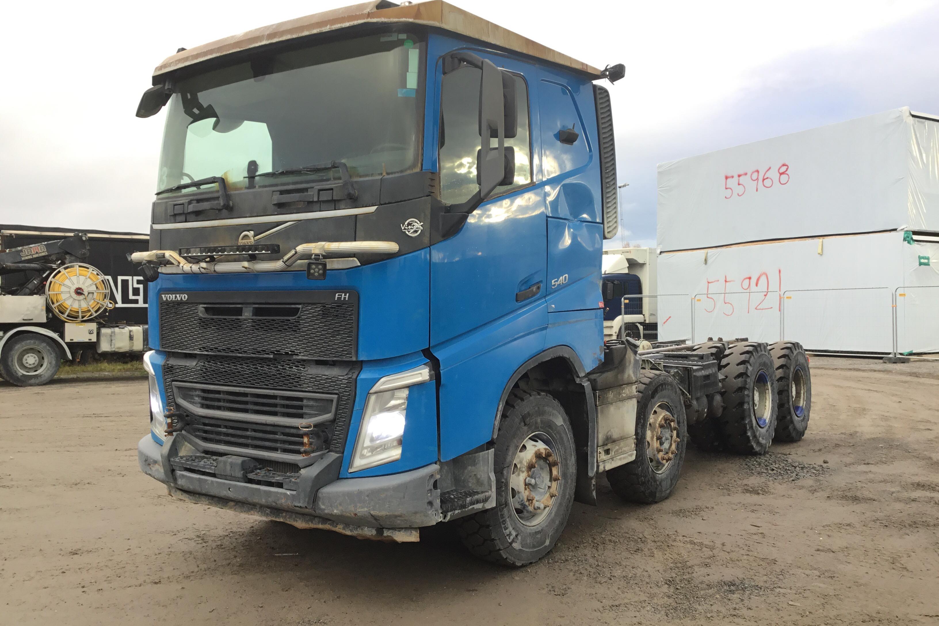 VOLVO FH540 - 89 060 km - Automatyczna - niebieski - 2020