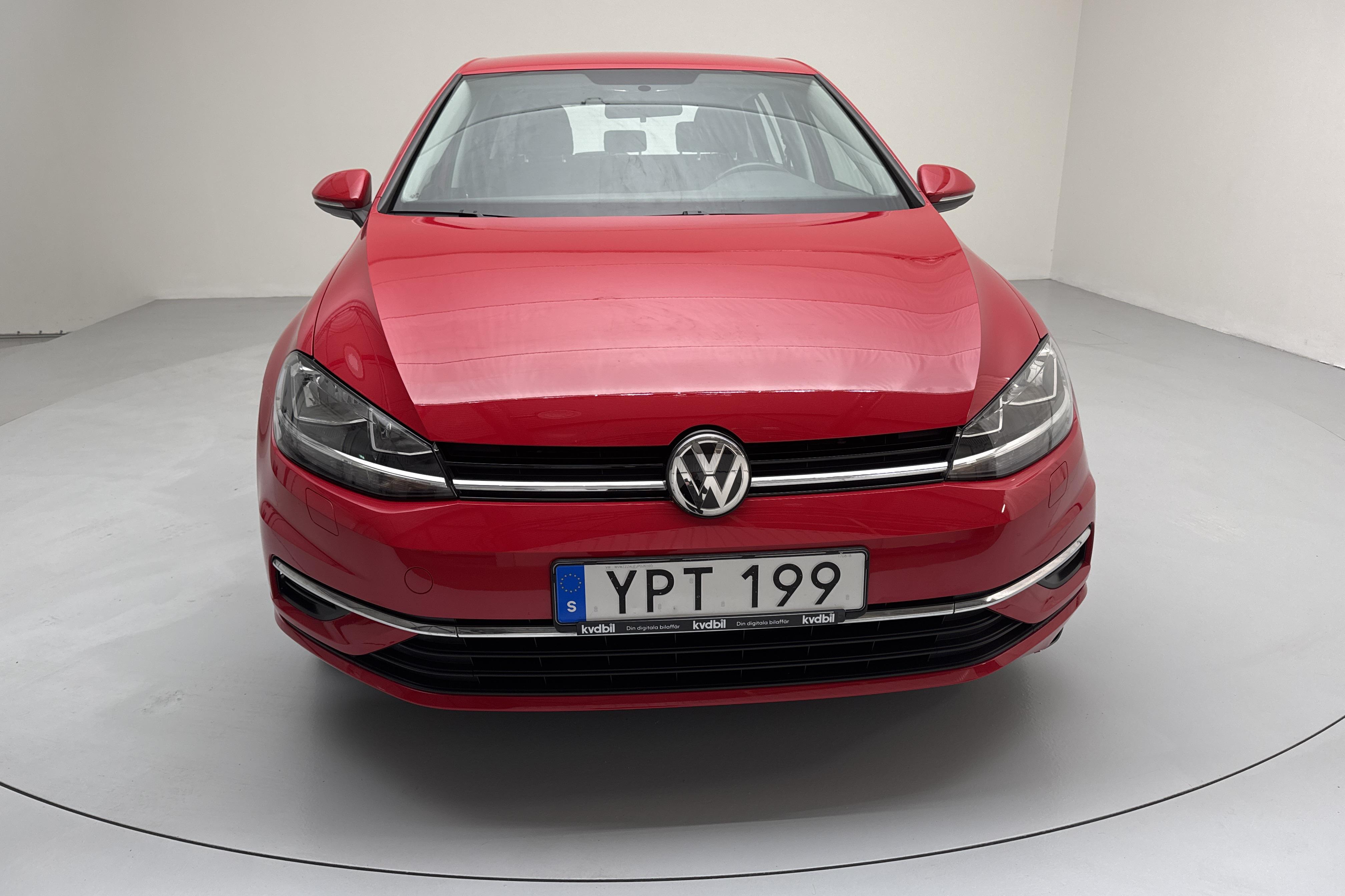 VW Golf VII 1.0 TSI 5dr (110hk) - 59 950 km - Automatyczna - czerwony - 2018