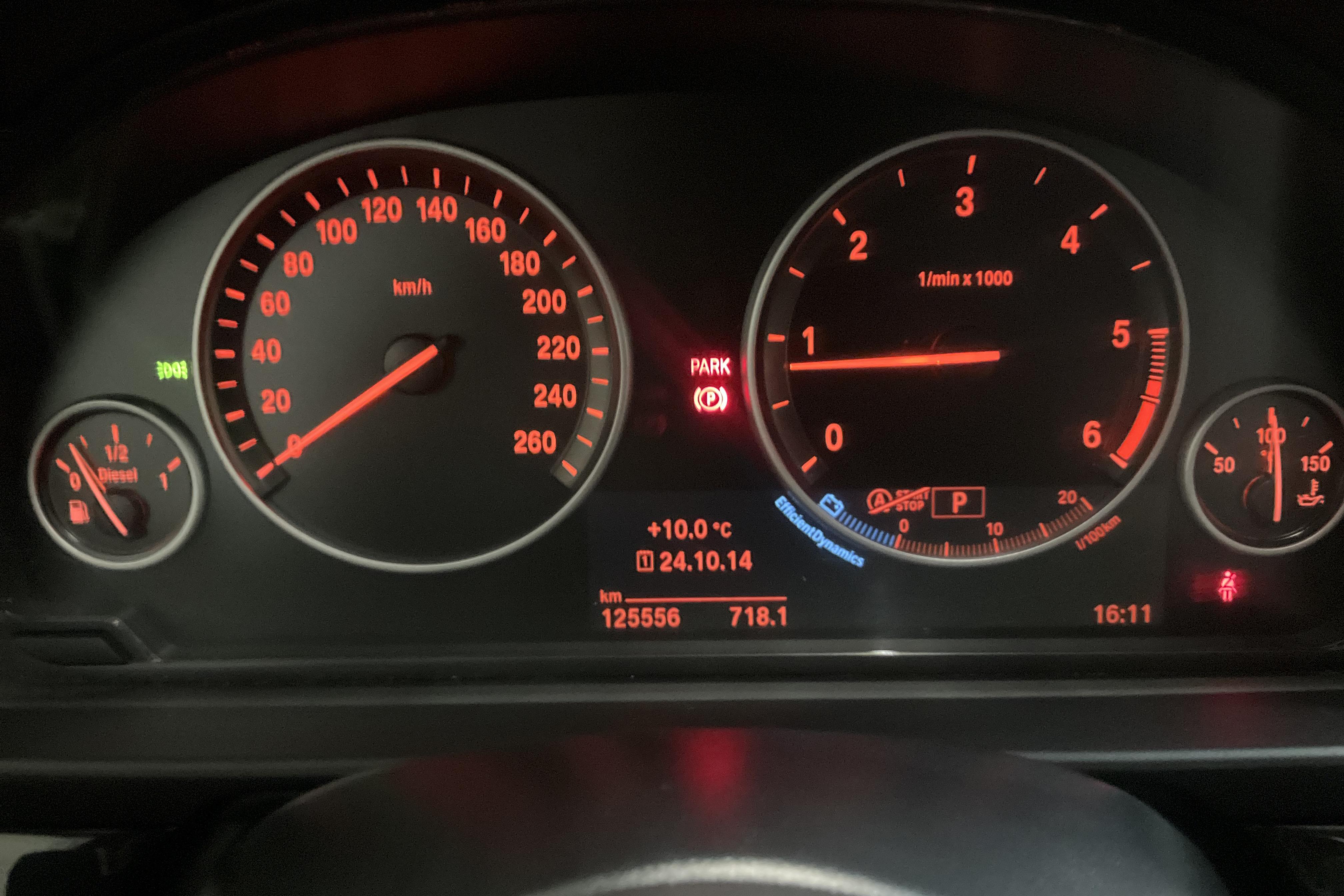 BMW 520d xDrive Touring, F11 (190hk) - 125 540 km - Automatyczna - biały - 2016