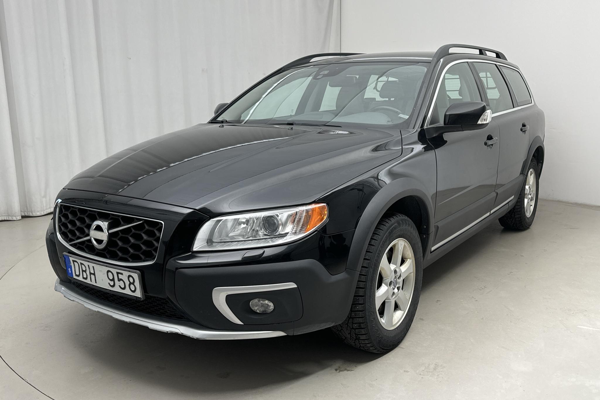 Volvo XC70 II D4 AWD (163hk) - 16 206 mil - Manuell - svart - 2014