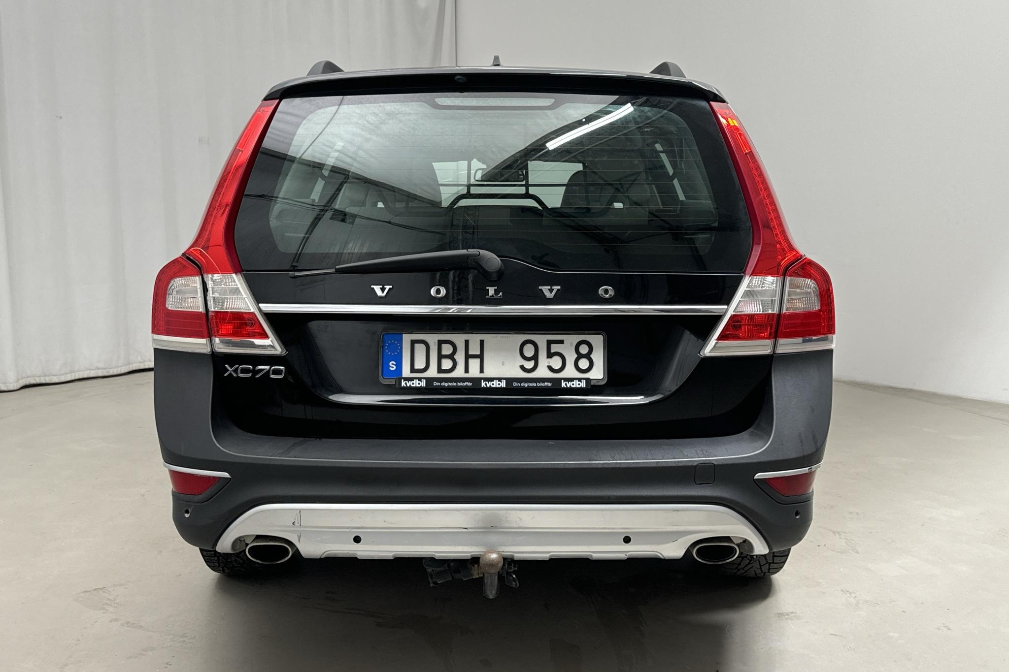 Volvo XC70 II D4 AWD (163hk) - 162 060 km - Käsitsi - must - 2014