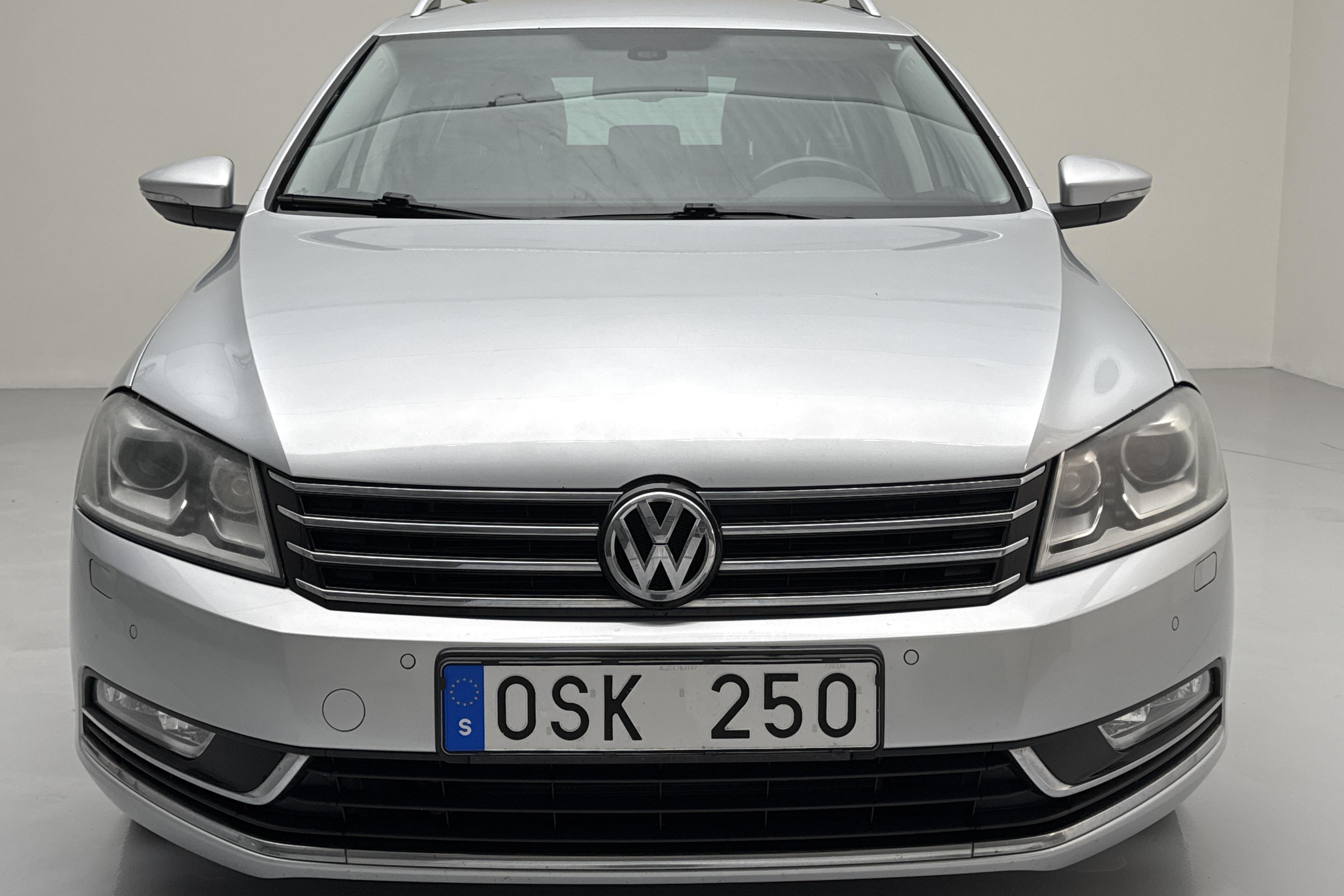 VW Passat 2.0 TDI BlueMotion Technology Variant 4Motion (170hk) - 193 620 km - Automatic - silver - 2012