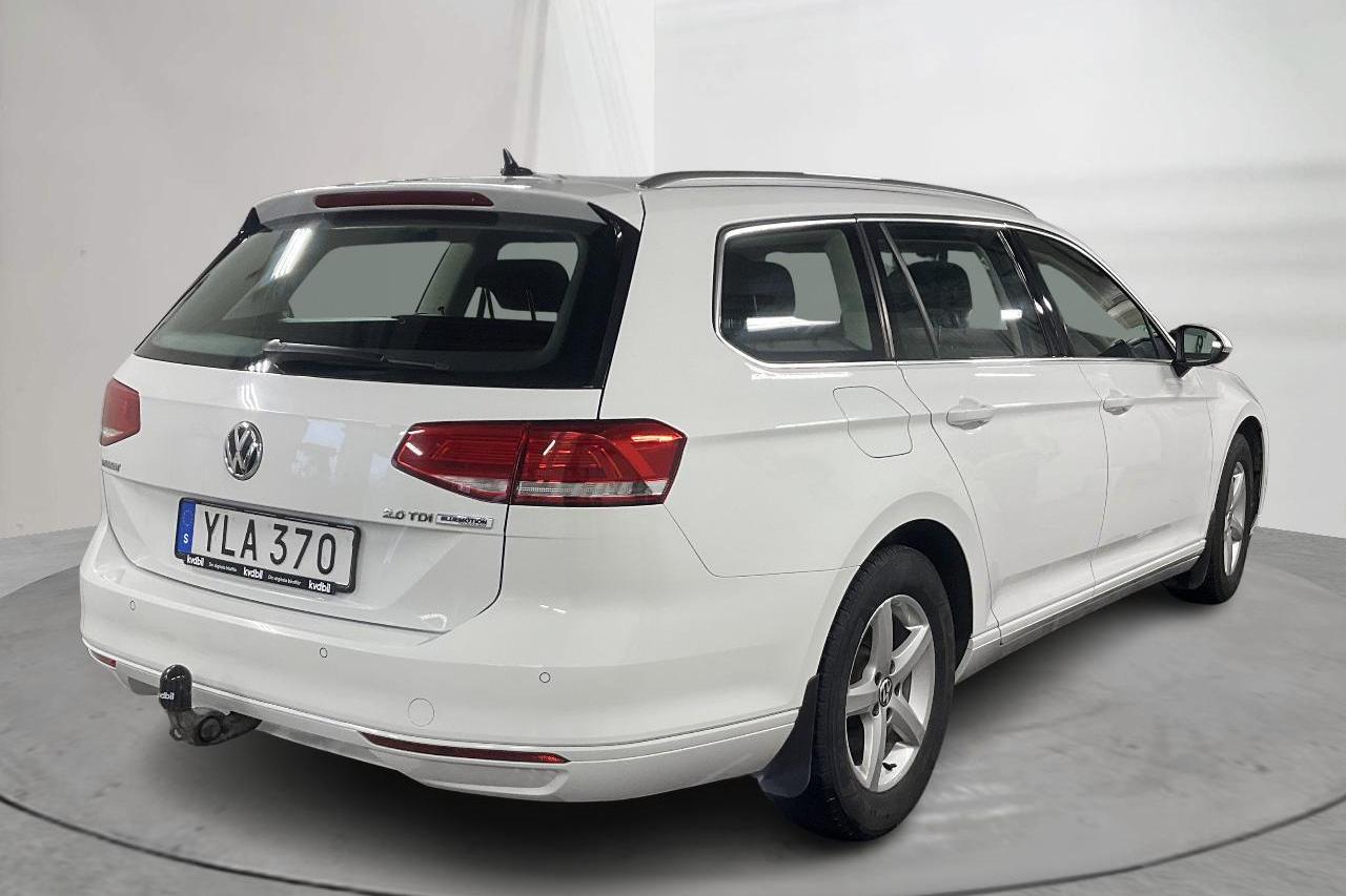 VW Passat 2.0 TDI Sportscombi (150hk) - 127 040 km - Automatyczna - biały - 2017