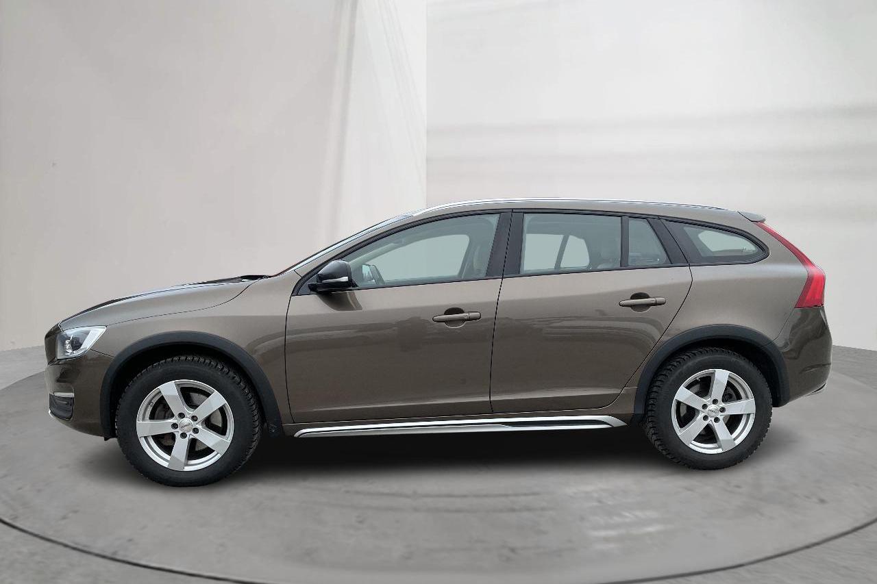 Volvo V60 D4 Cross Country (190hk) - 16 434 mil - Automat - brun - 2017