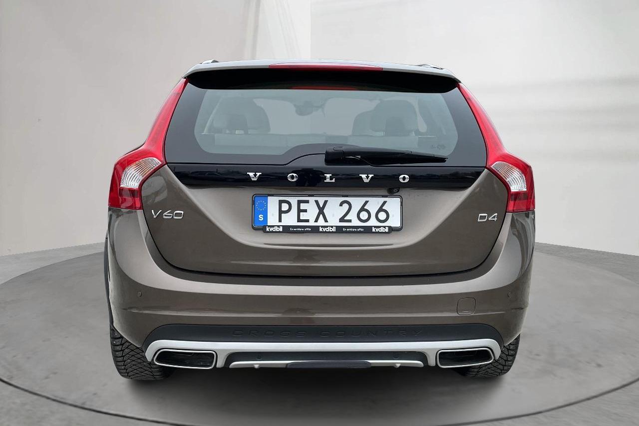 Volvo V60 D4 Cross Country (190hk) - 16 434 mil - Automat - brun - 2017