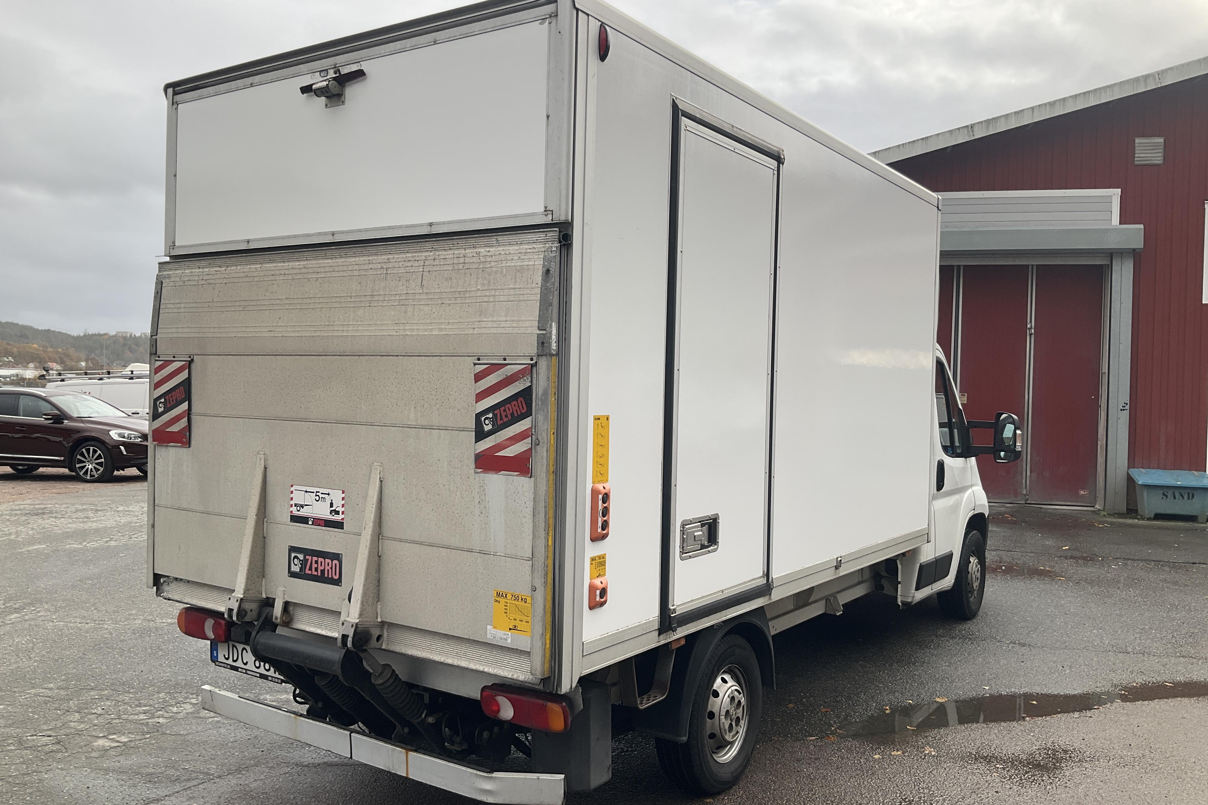 Peugeot Boxer 350 2.0 BlueHDi Volymskåp(140hk) - 156 620 km - Manuaalinen - valkoinen - 2021