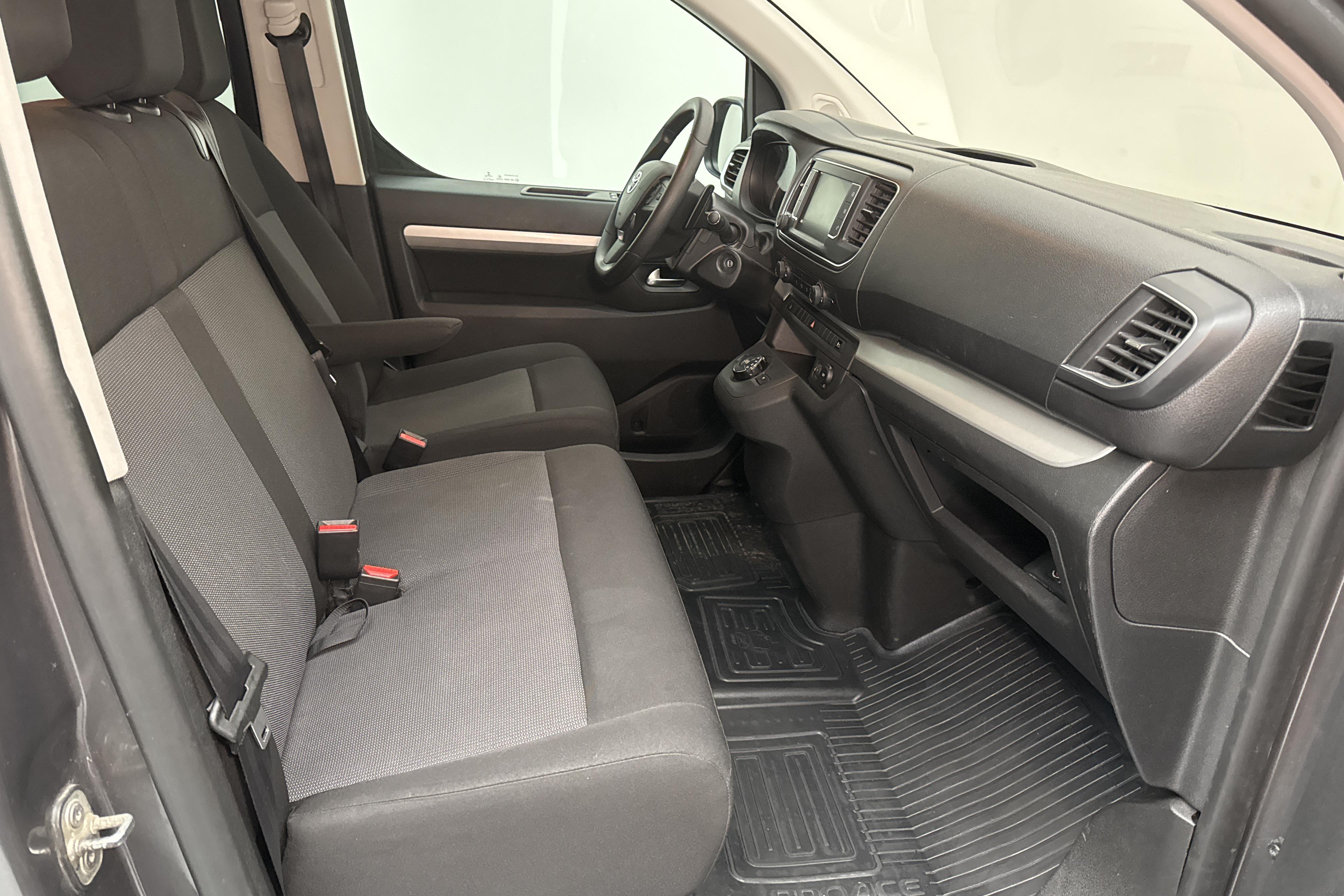 Toyota PROACE Verso 2.0D (140hk) - 116 480 km - Automatyczna - Dark Grey - 2021