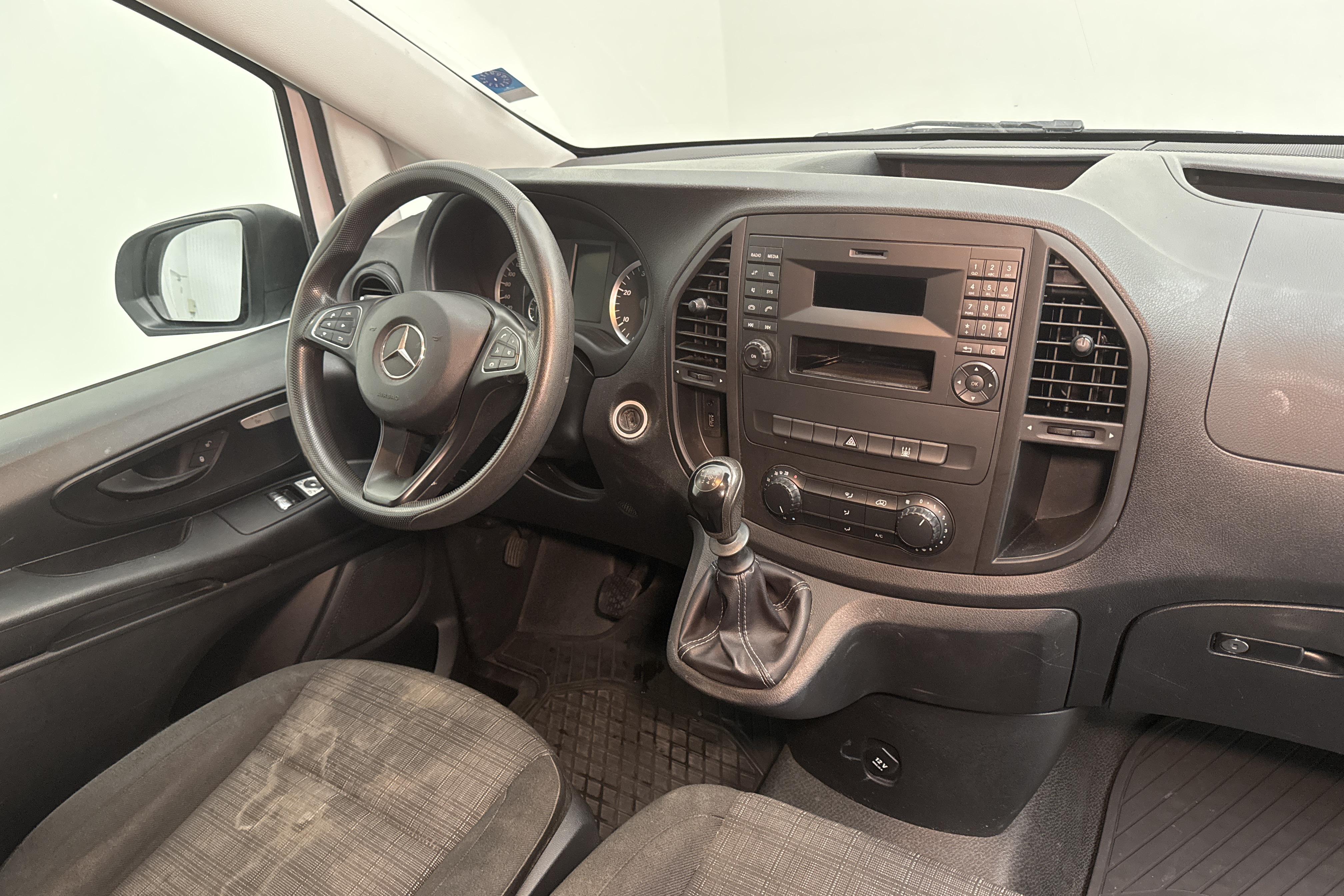 Mercedes Vito 111 CDI W640 (114hk) - 125 620 km - Manuaalinen - valkoinen - 2018