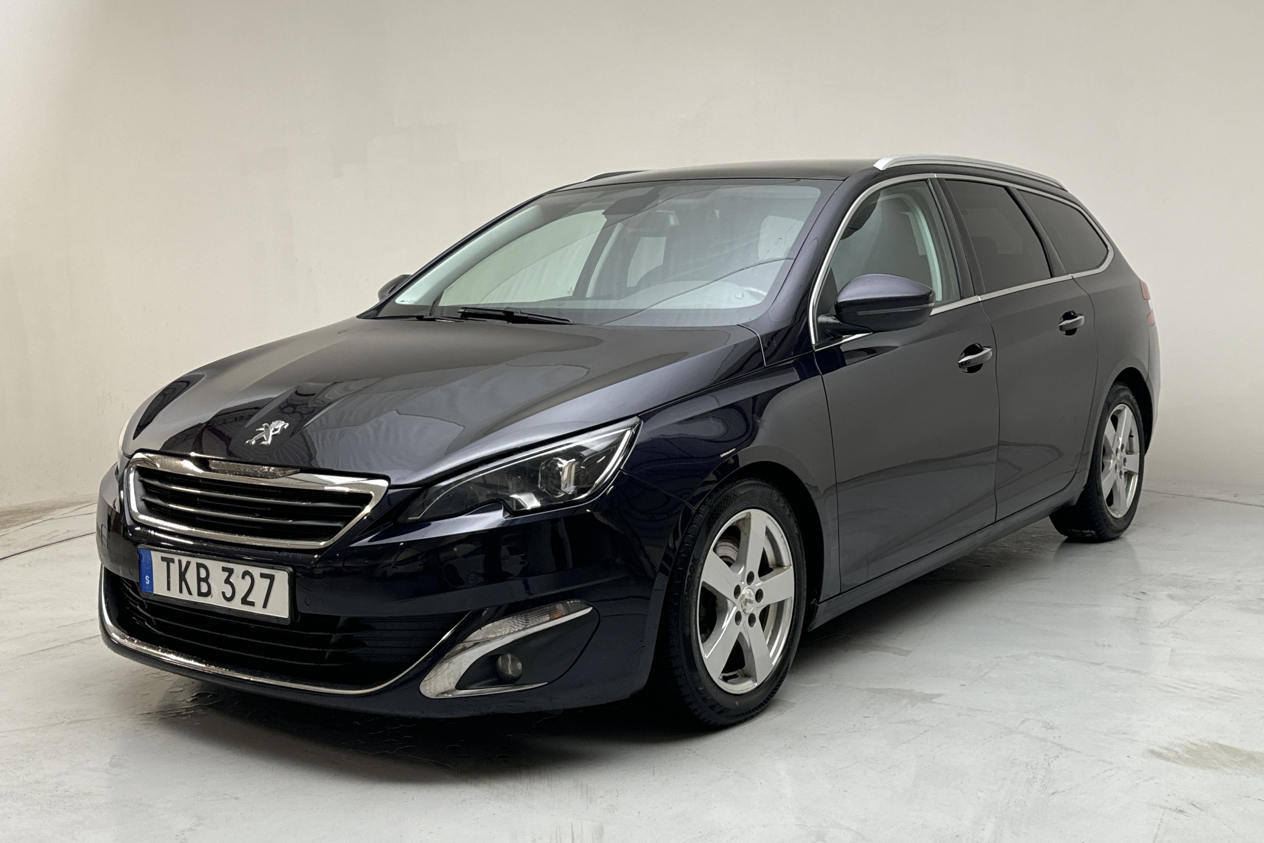 Peugeot 308 SW BlueHDi (150hk) - 190 000 km - Automaattinen - Dark Blue - 2015