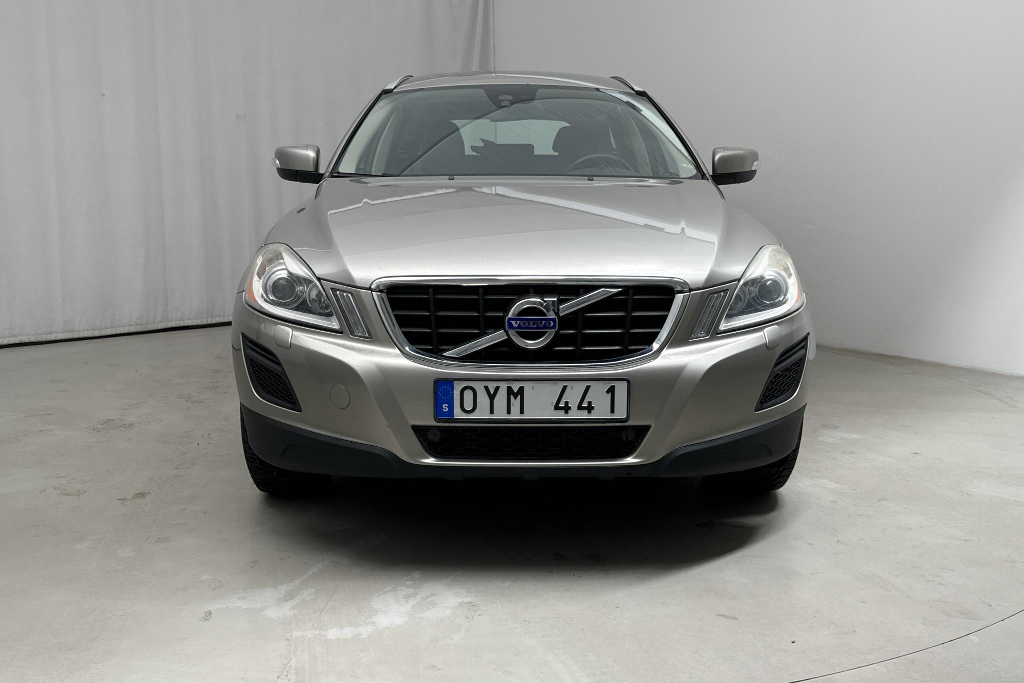 Volvo XC60 D3 2WD (163hk) - 18 538 mil - Automat - Light Brown - 2012