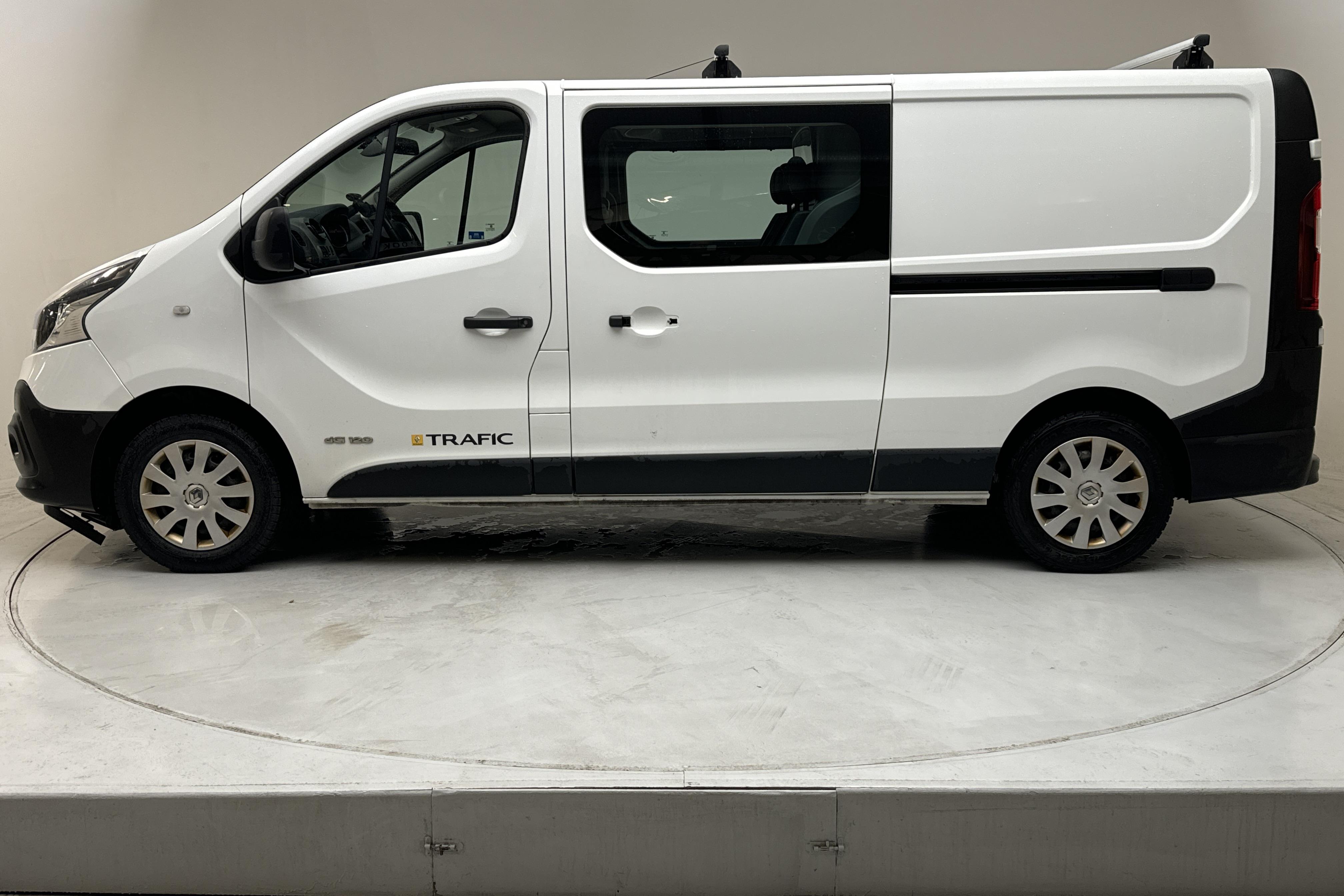 Renault Trafic 1.6 dCi Skåp (120hk) - 22 109 mil - Manuell - vit - 2016