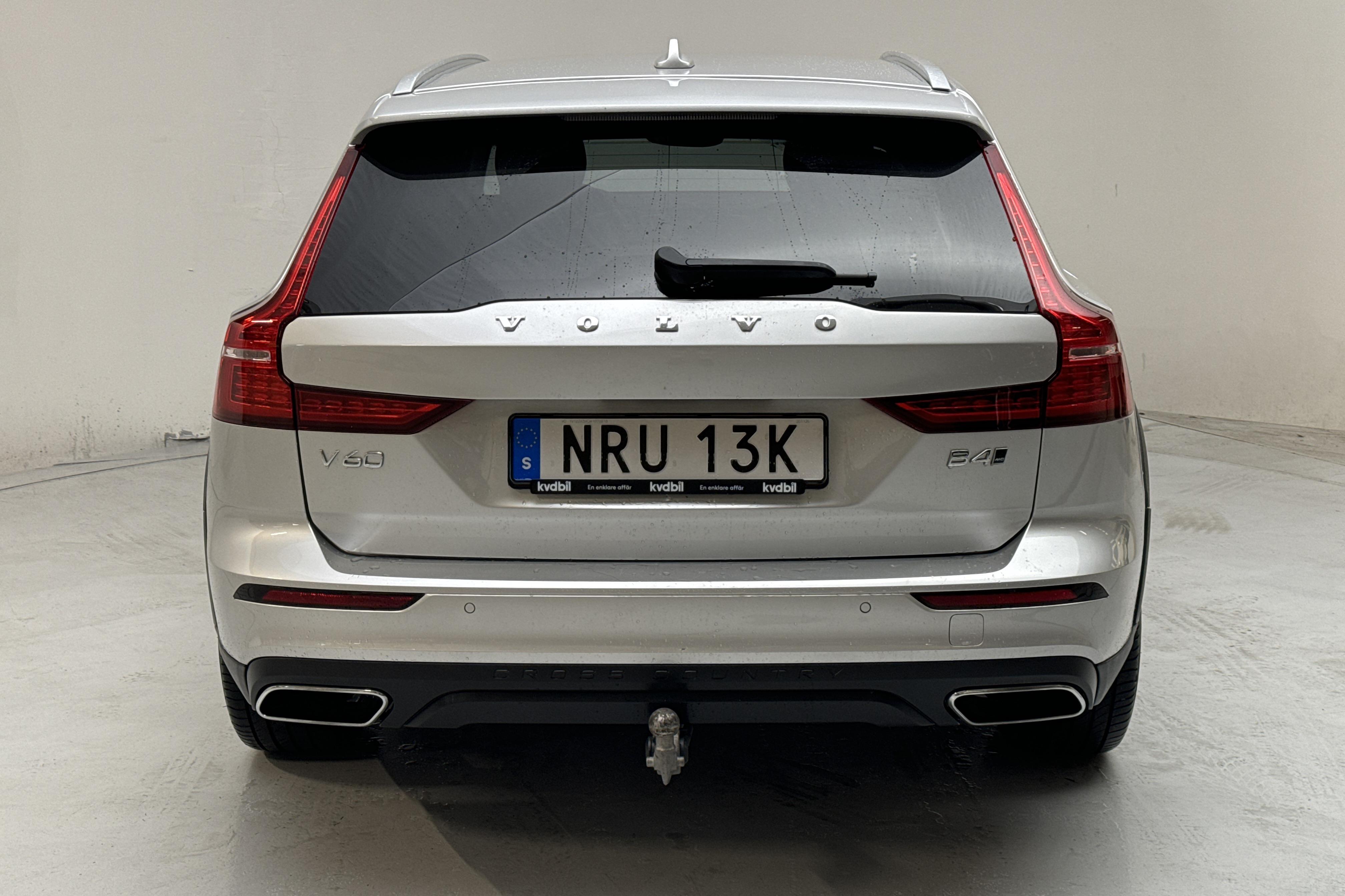 Volvo V60 B4 Cross Country AWD Mildhybrid, Diesel (197hk) - 123 960 km - Automaatne - hõbe - 2021