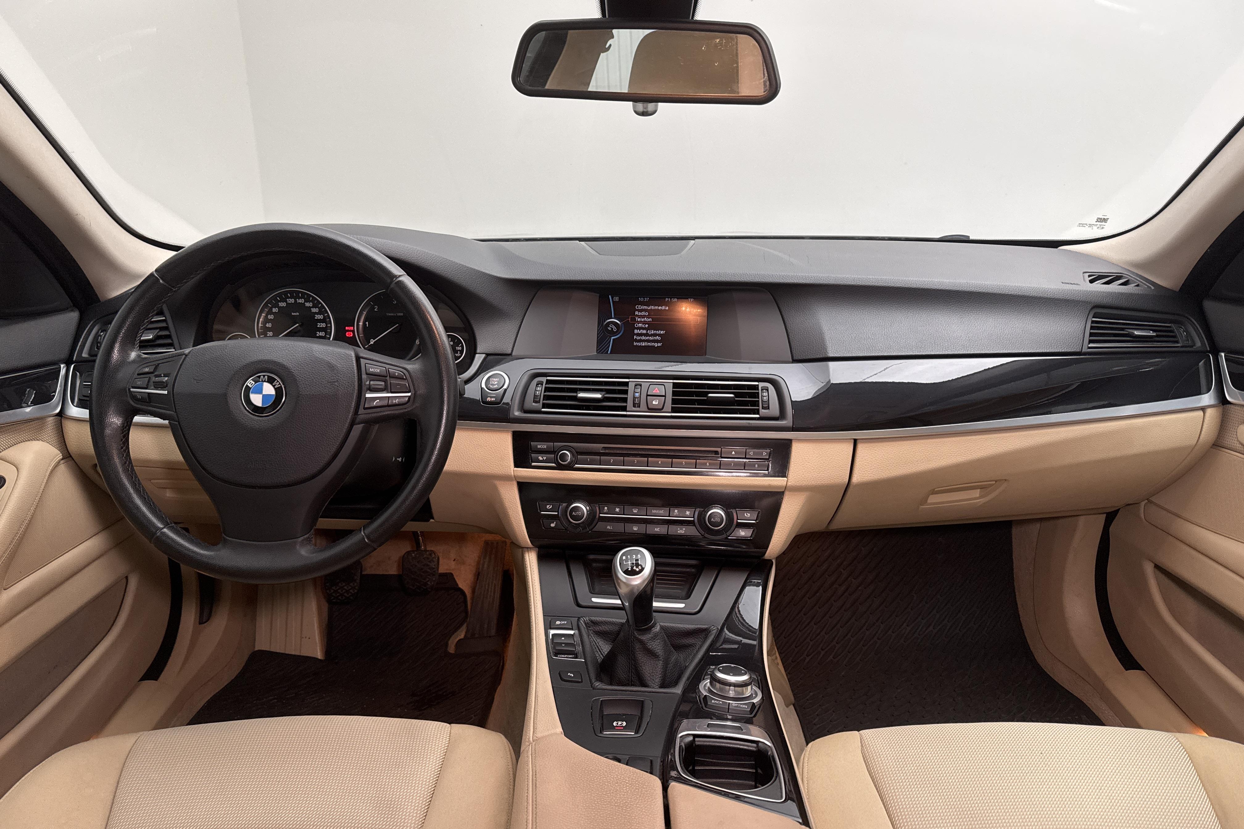 BMW 520d Touring, F11 (184hk) - 26 410 mil - Manuell - svart - 2013