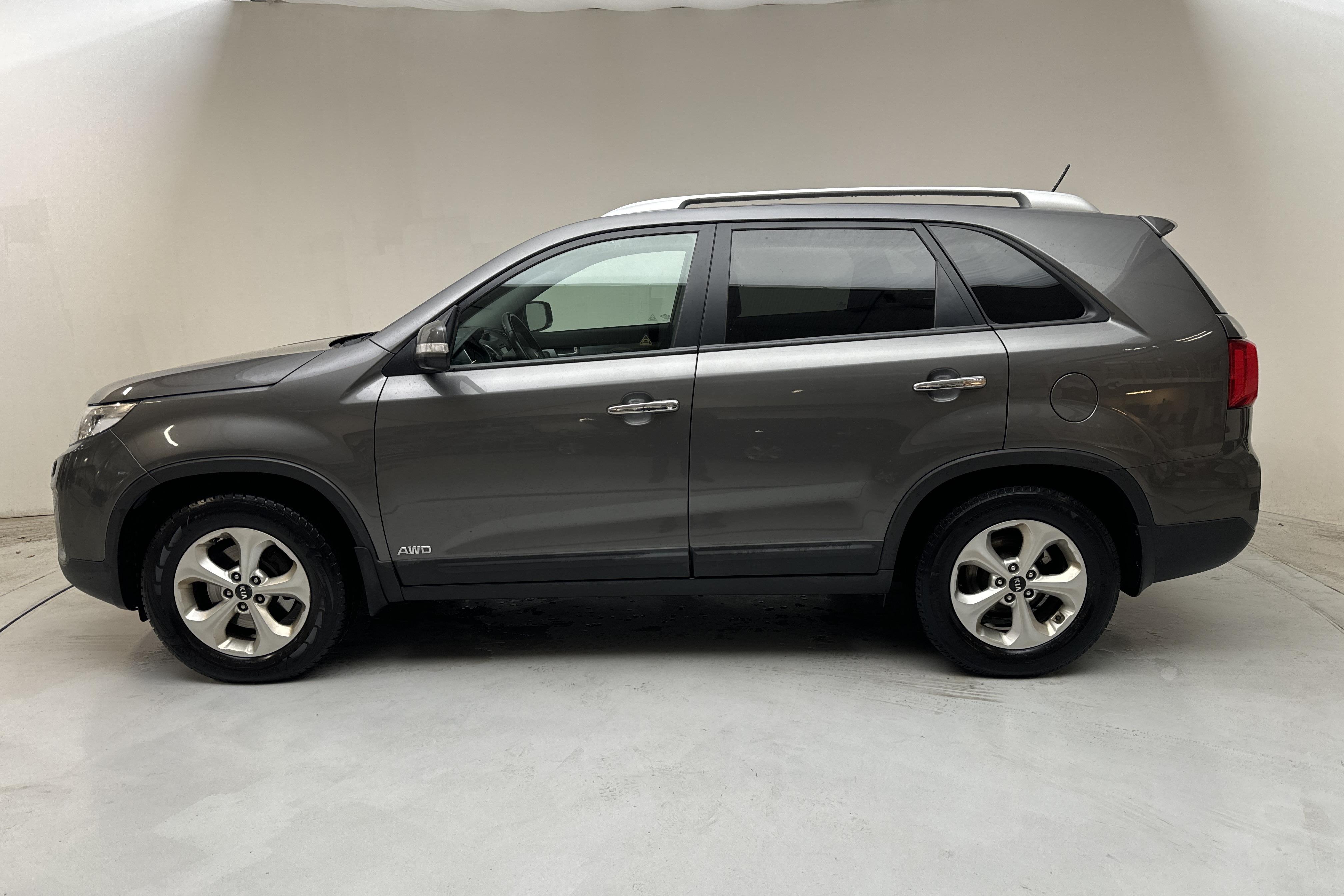 KIA Sorento 2.2 CRDi (197hk) - 223 650 km - Automaattinen - harmaa - 2014