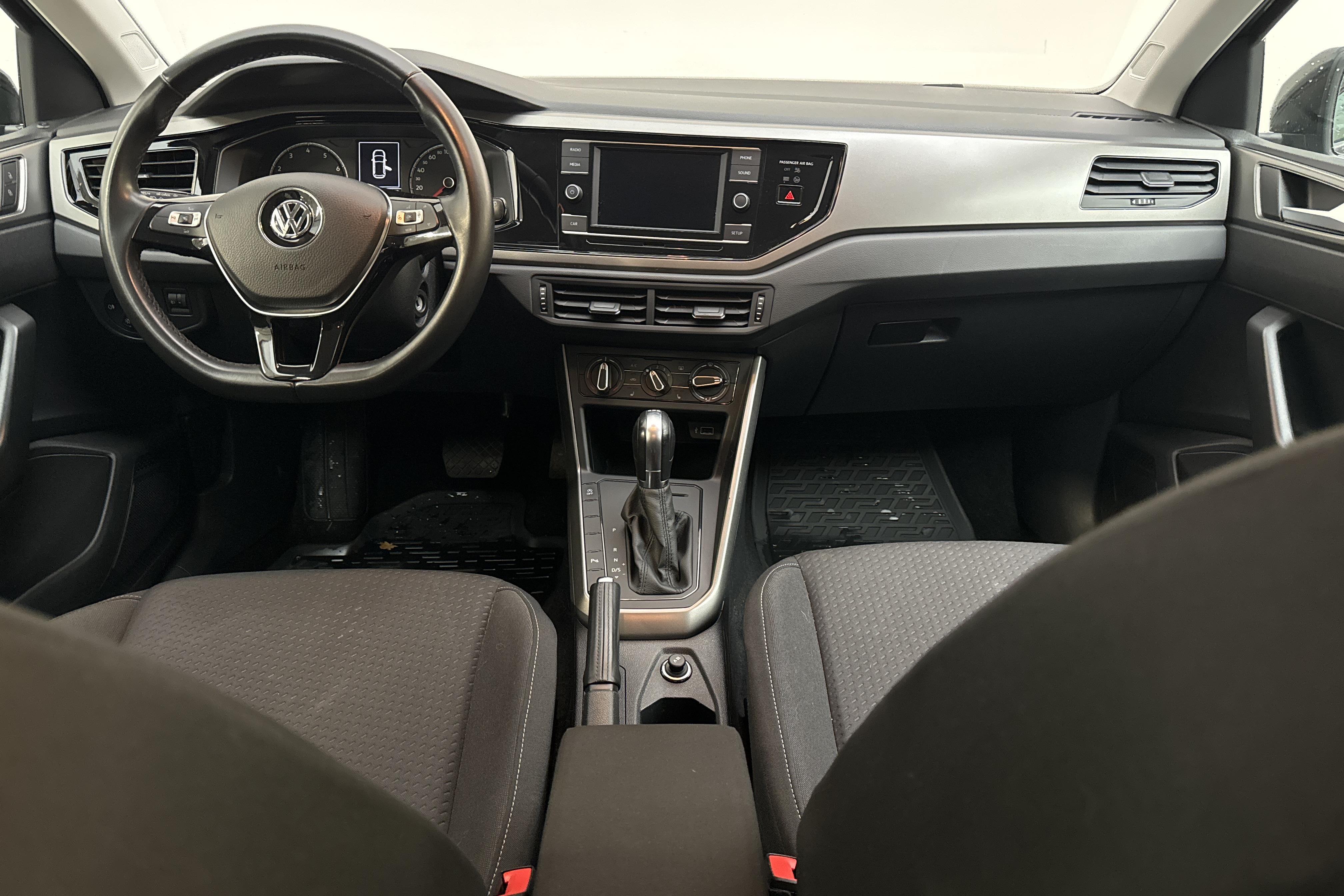 VW Polo 1.0 TSI 5dr (95hk) - 101 580 km - Automatyczna - czarny - 2019