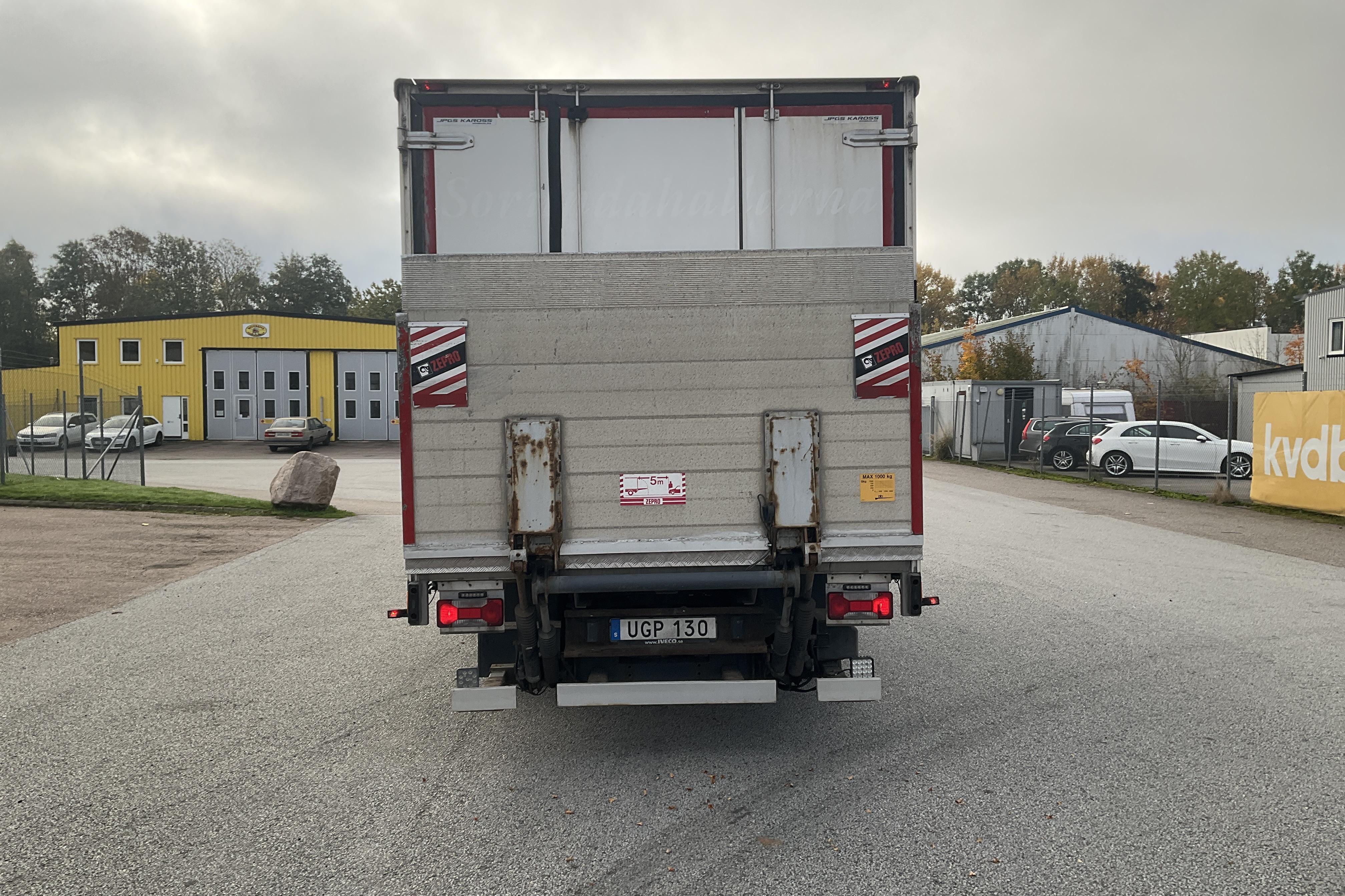 Iveco DAILY 70C17H P - 296 990 km - Manual - white - 2014