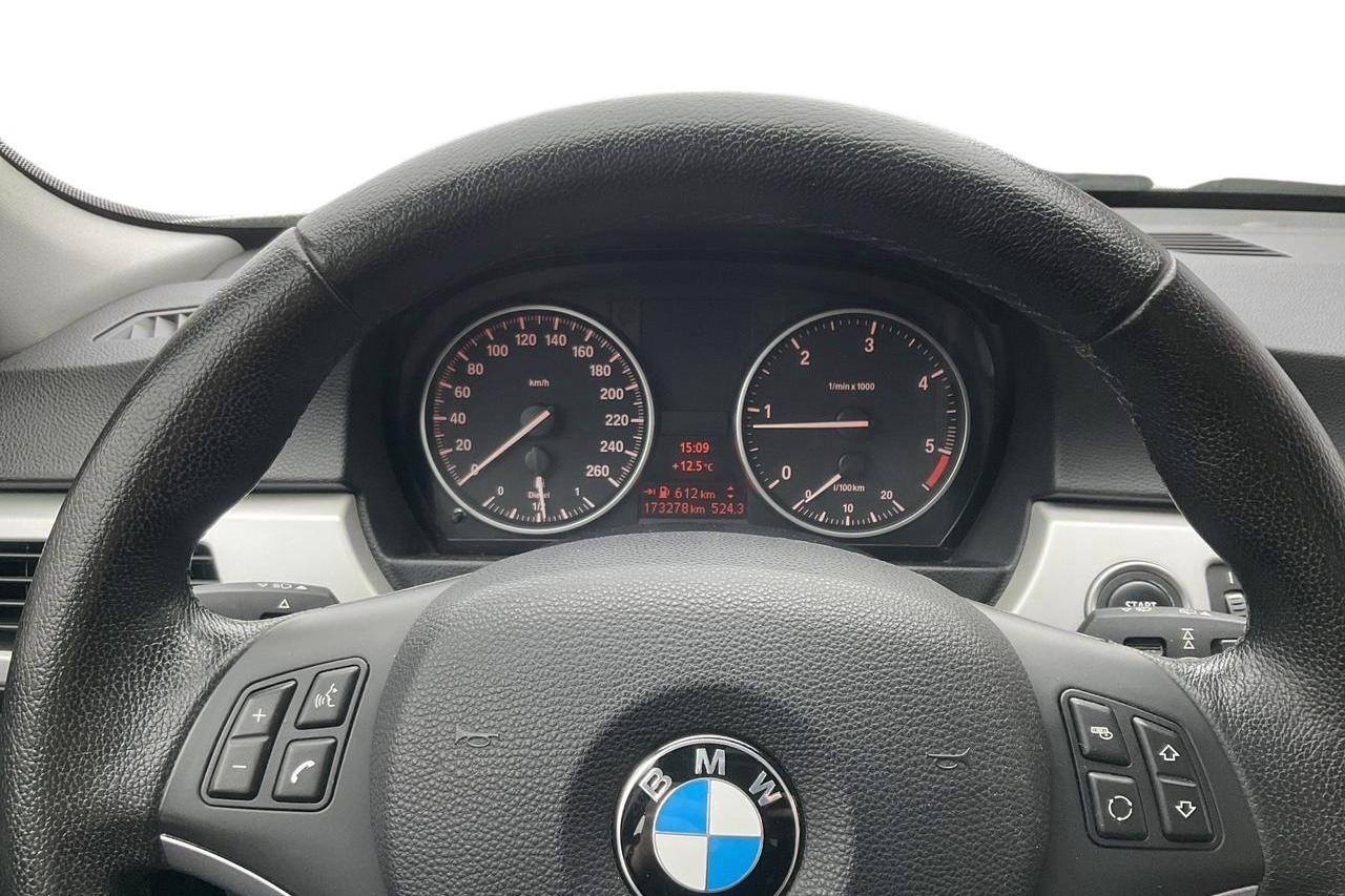 BMW 318d Touring, E91 (143hk) - 173 290 km - Manualna - biały - 2011