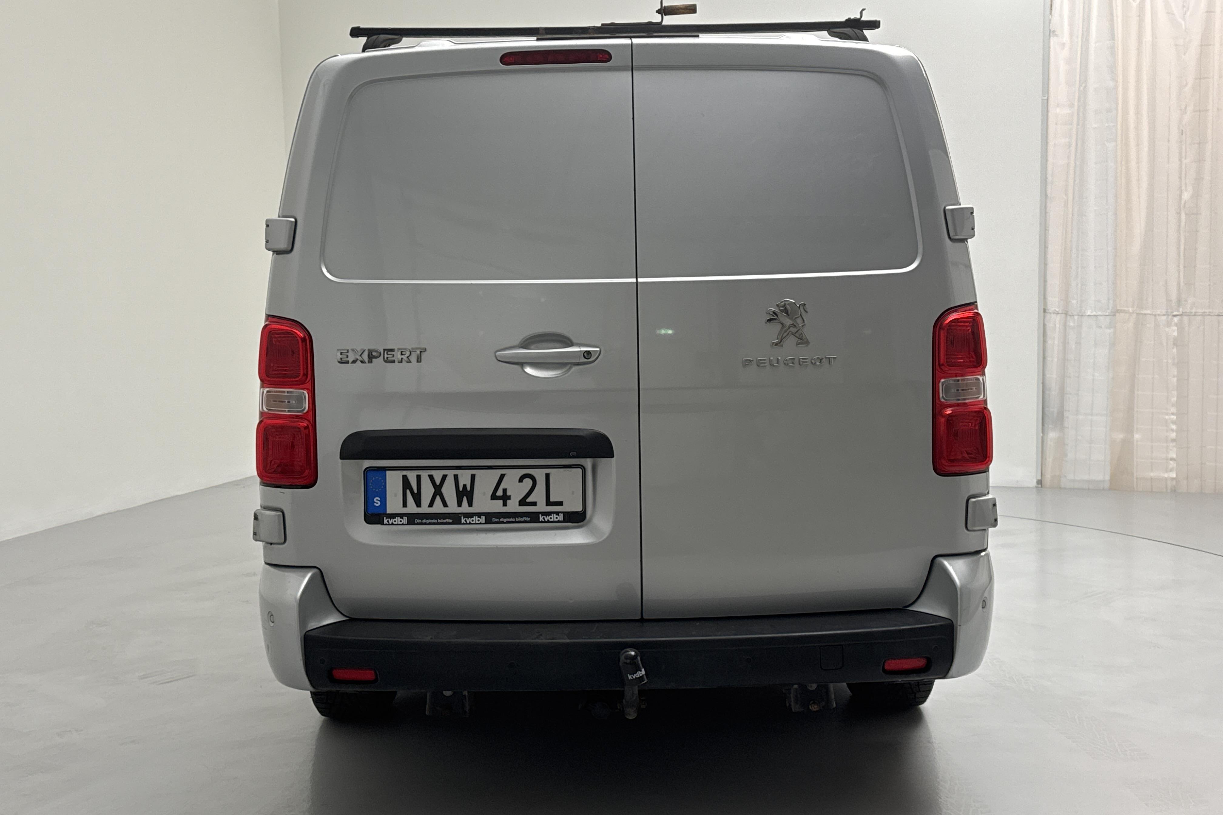 Peugeot Expert BlueHDi Skåp (180hk) - 10 252 mil - Automat - Light Grey - 2019