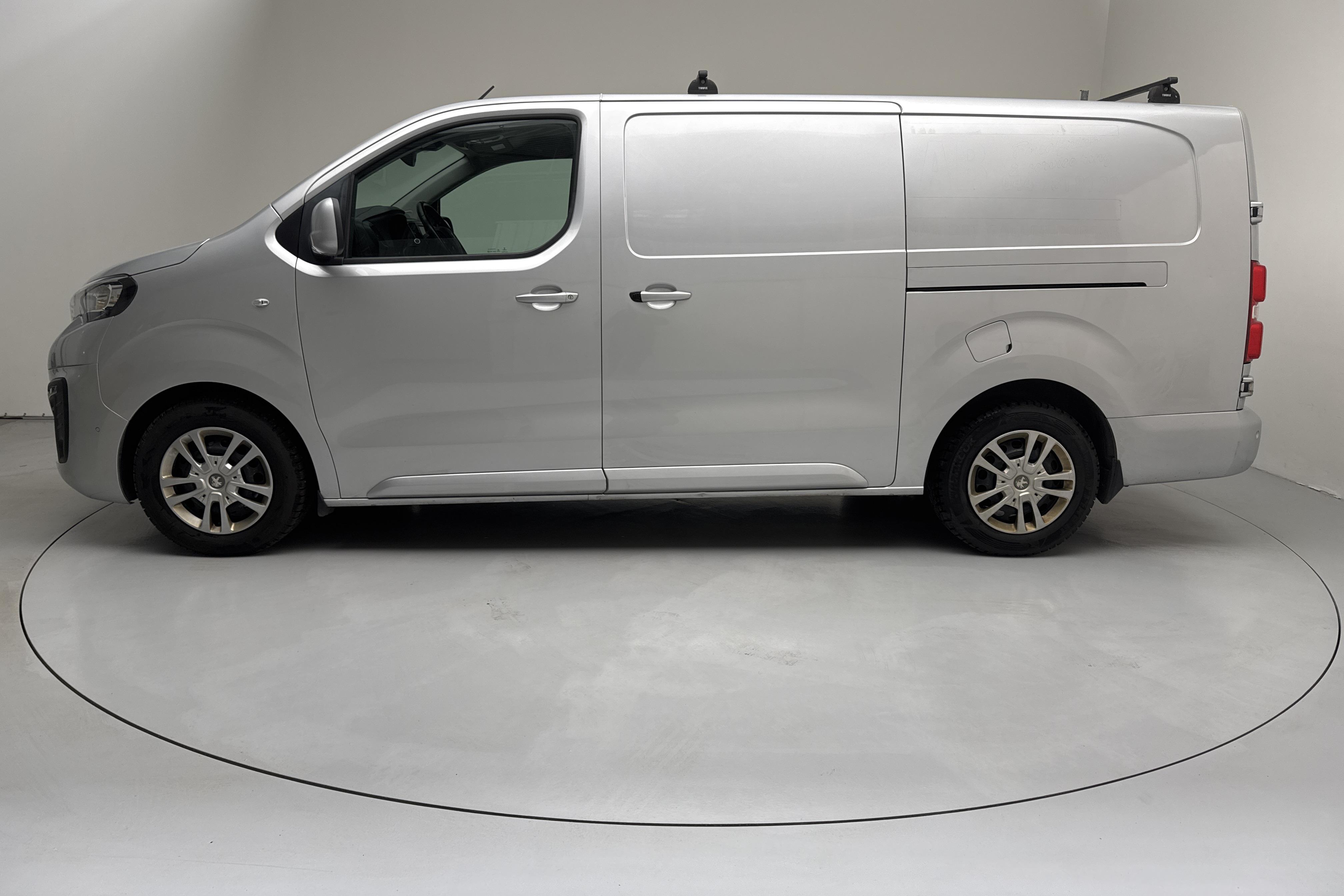 Peugeot Expert BlueHDi Skåp (180hk) - 14 158 mil - Automat - silver - 2019