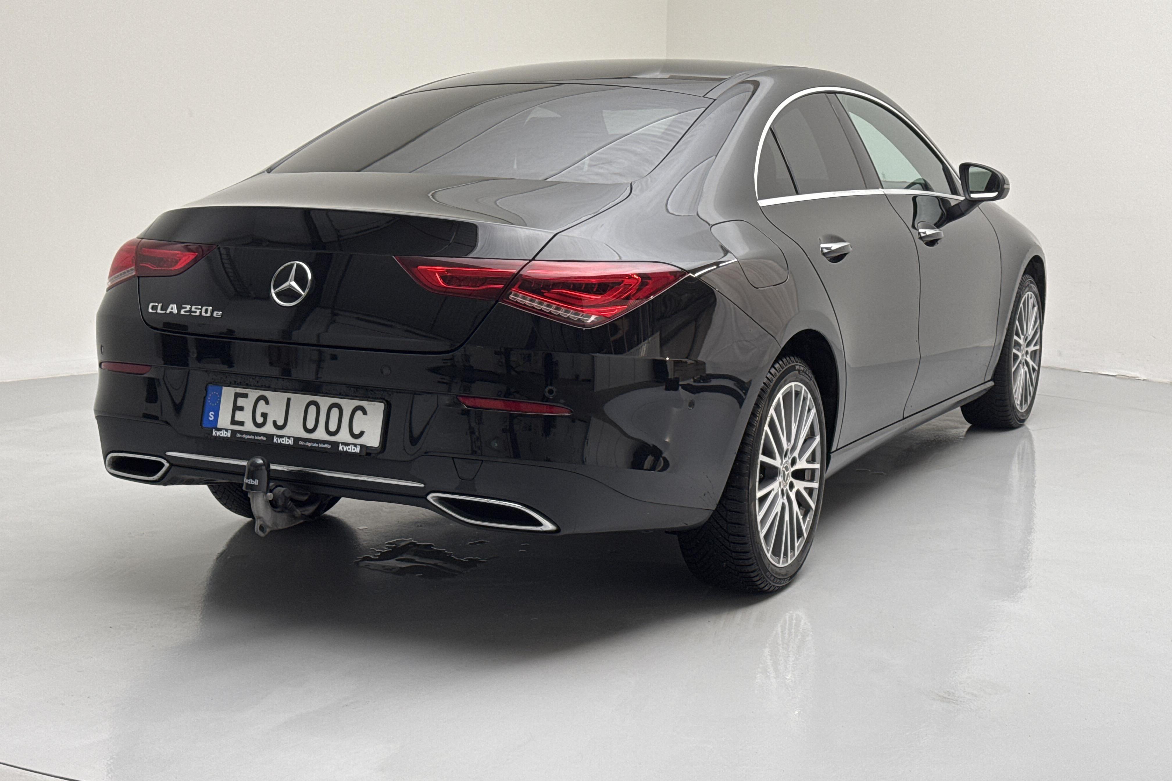 Mercedes CLA 250 e Coupé C118 (218hk) - 6 078 mil - Automat - svart - 2023