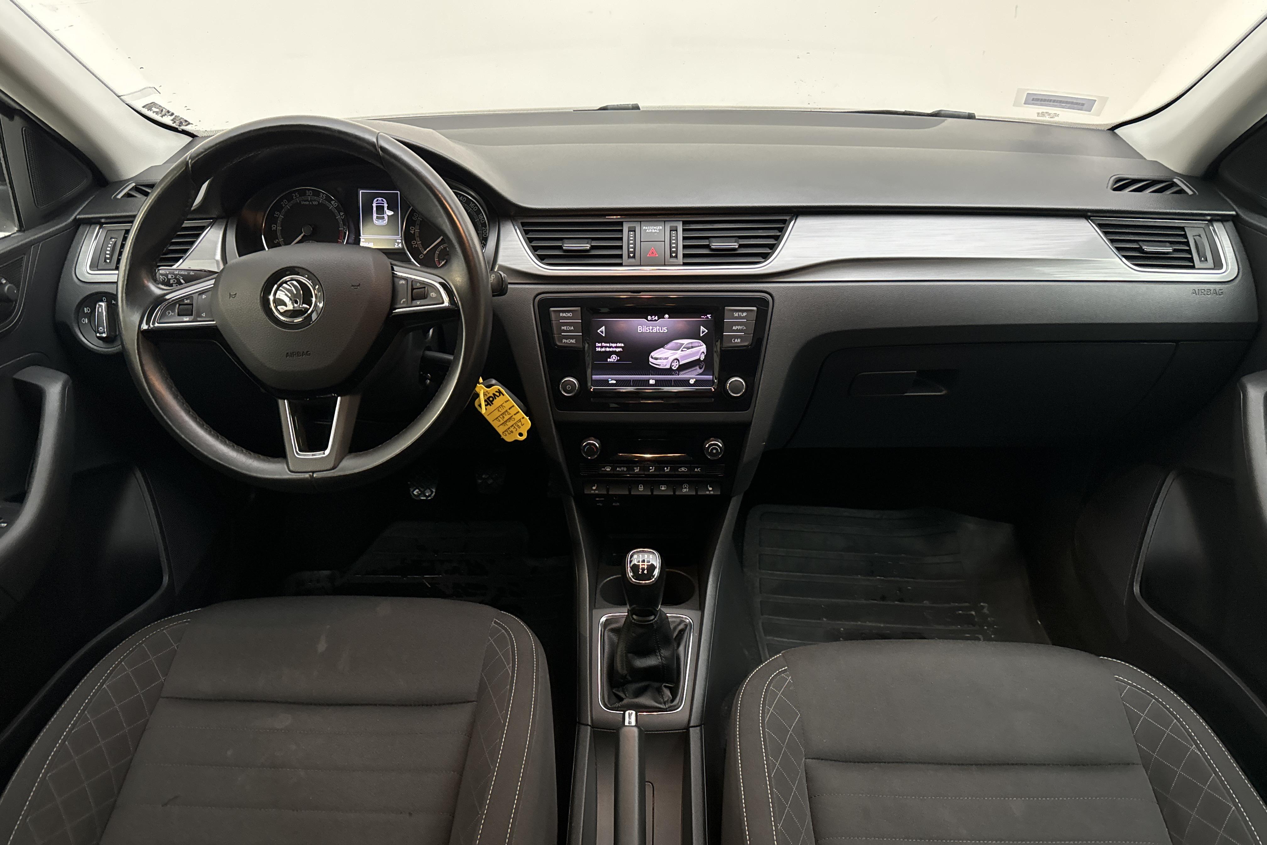 Skoda Rapid 1.4 TDI Spaceback (90hk) - 70 040 km - Manuaalinen - valkoinen - 2018