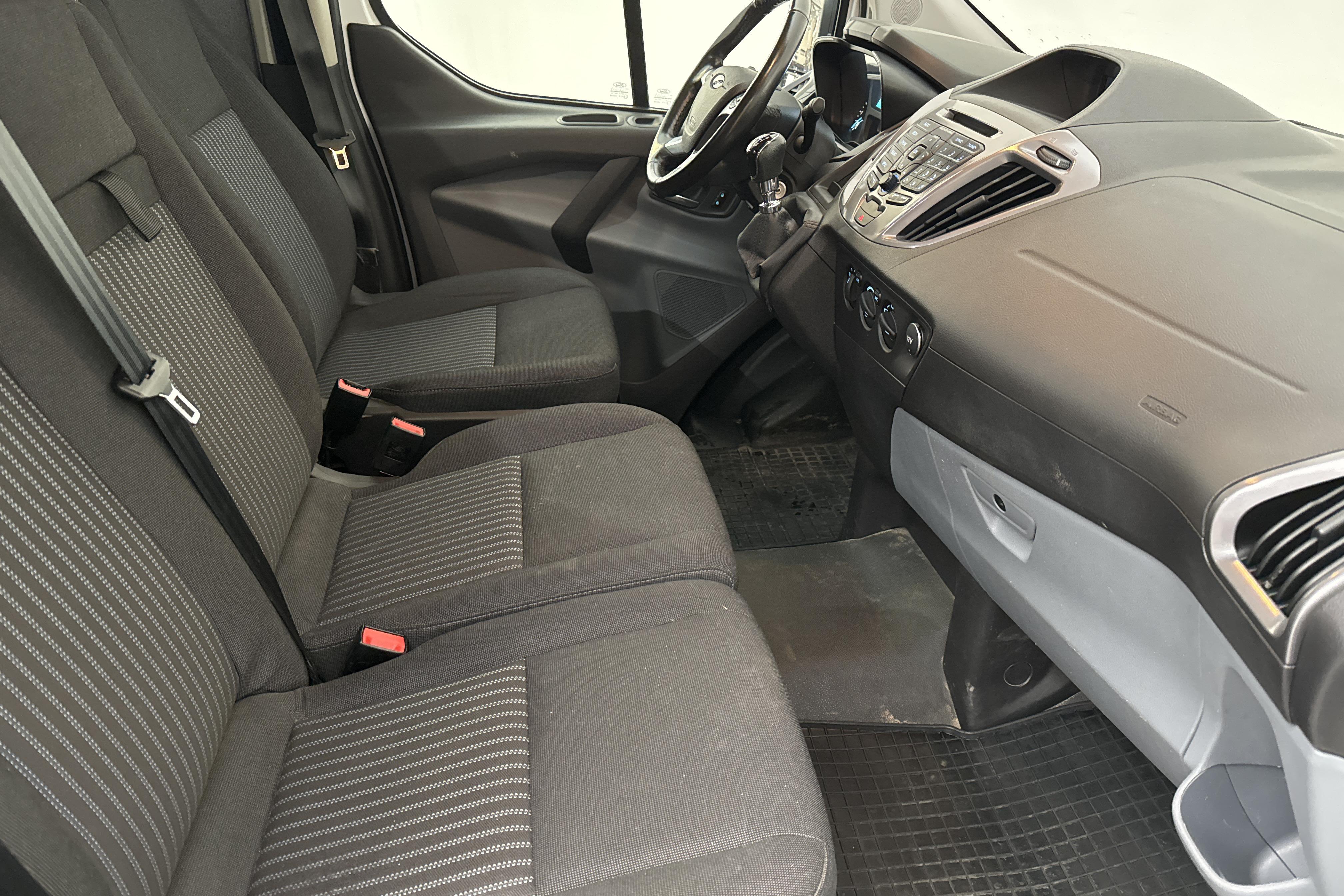 Ford Transit Custom 290 (130hk) - 151 380 km - Manualna - biały - 2018