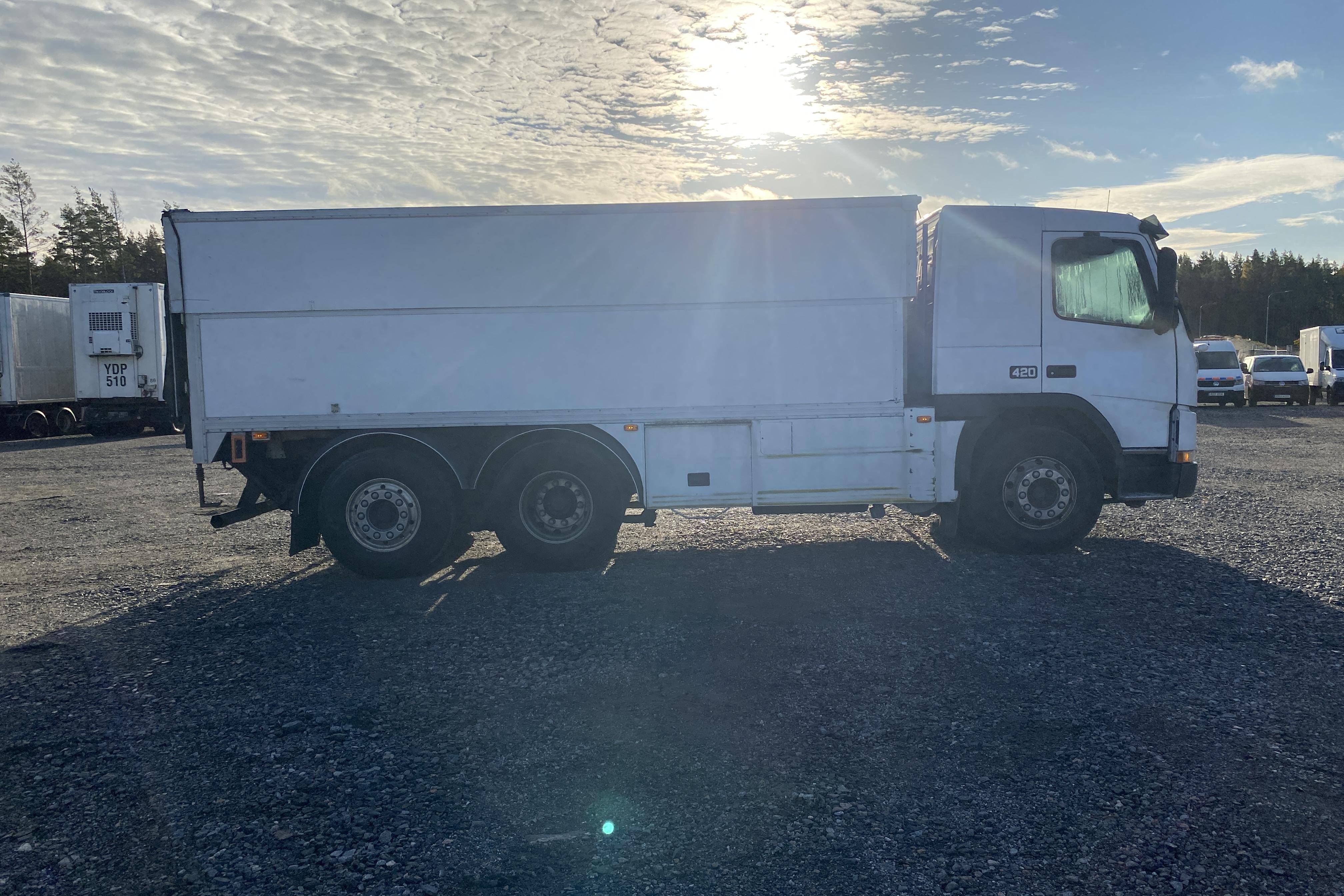 Volvo FM12 - 258 701 km - Automatic - white - 2001