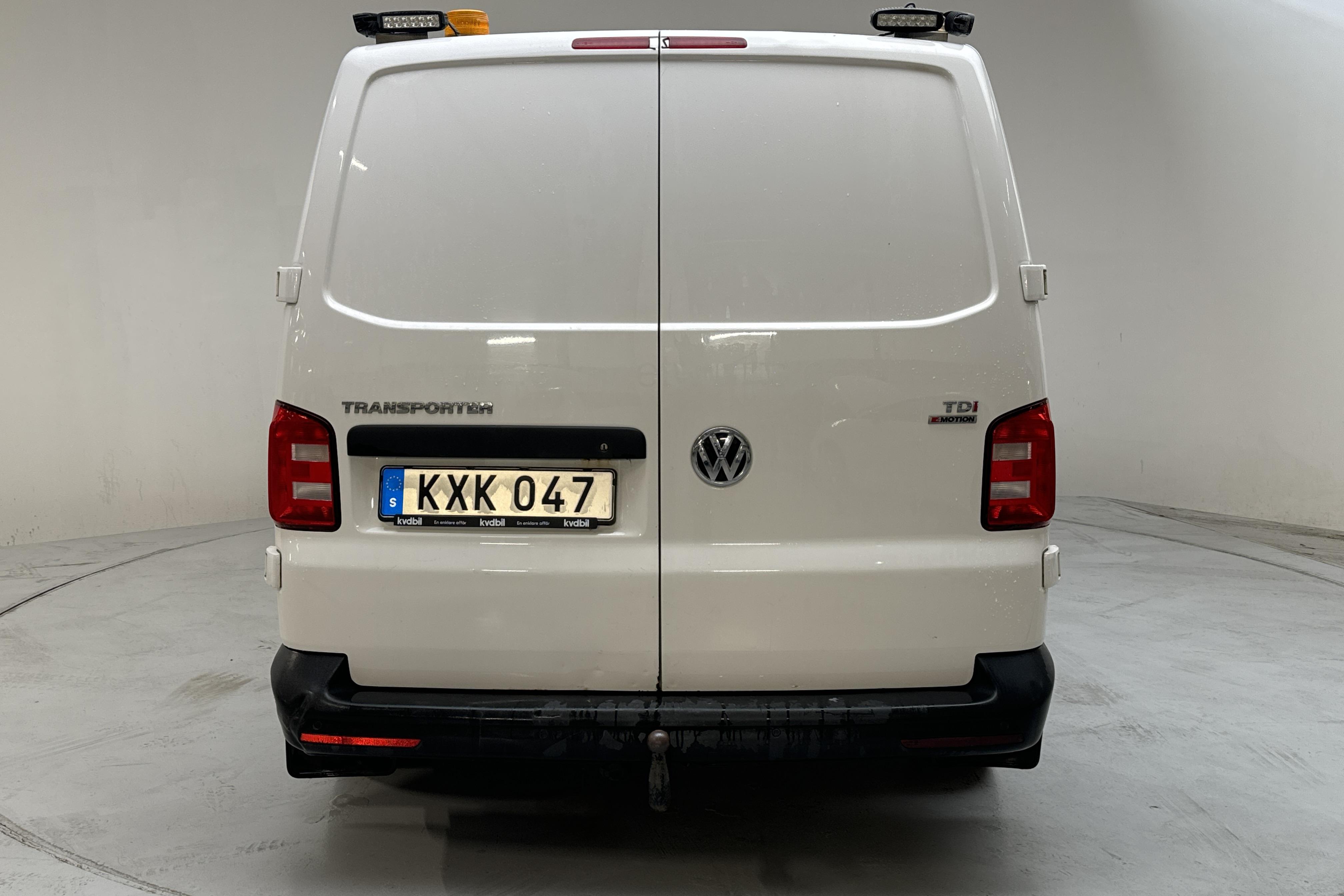 VW Transporter T6 2.0 TDI BMT Skåp 4MOTION (150hk) - 192 600 km - Käsitsi - valge - 2018