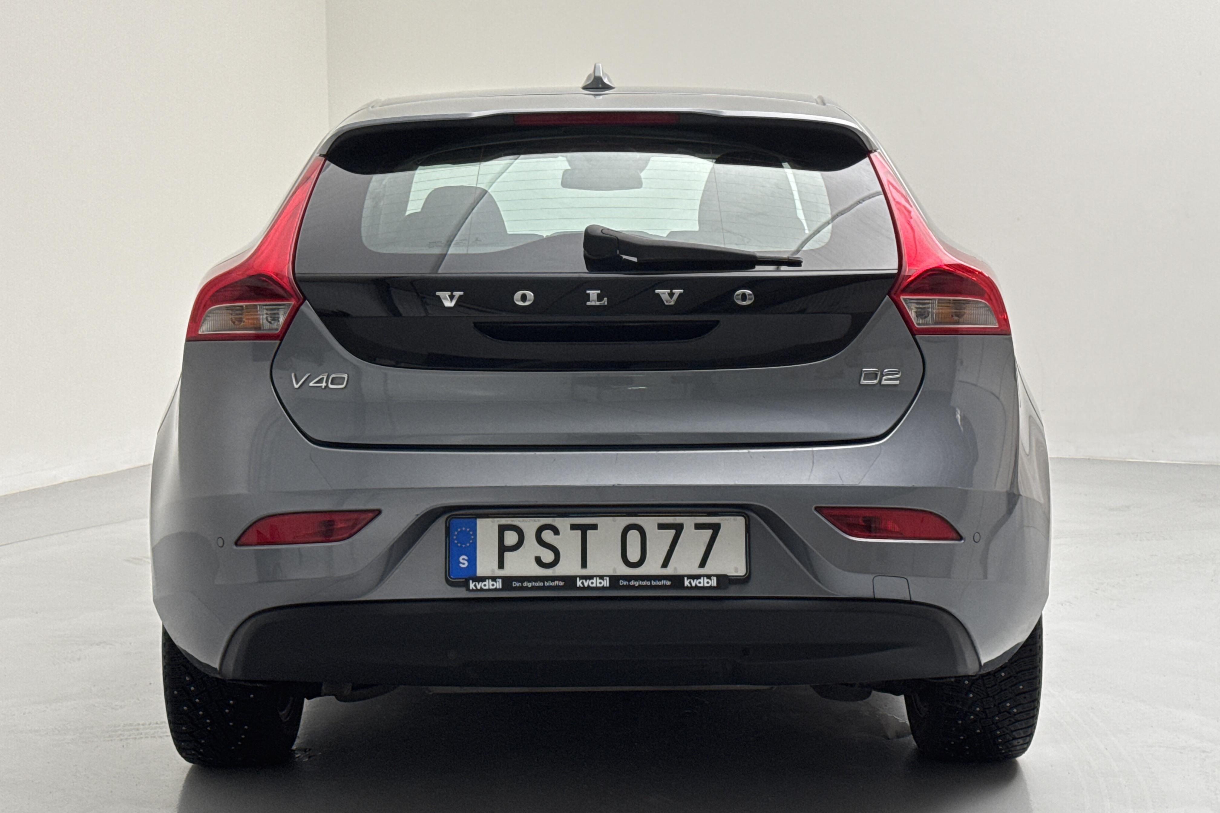 Volvo V40 D2 (120hk) - 129 140 km - Automatic - gray - 2016