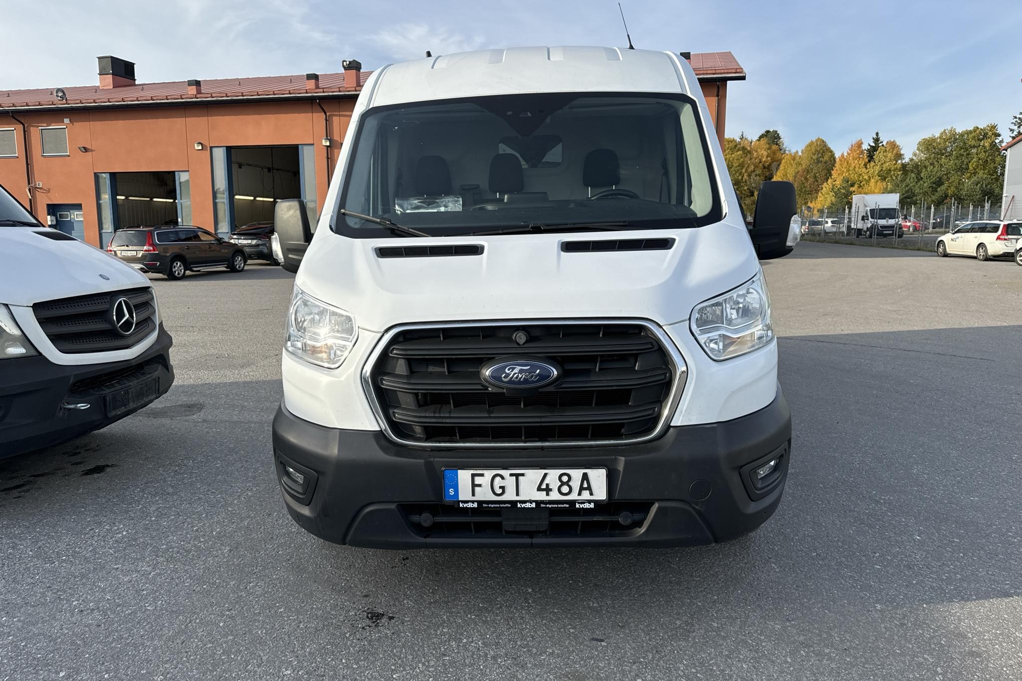 Ford Transit 350 2.0 TDCi 2WD Skåp (130hk) - 128 900 km - Automaattinen - valkoinen - 2020