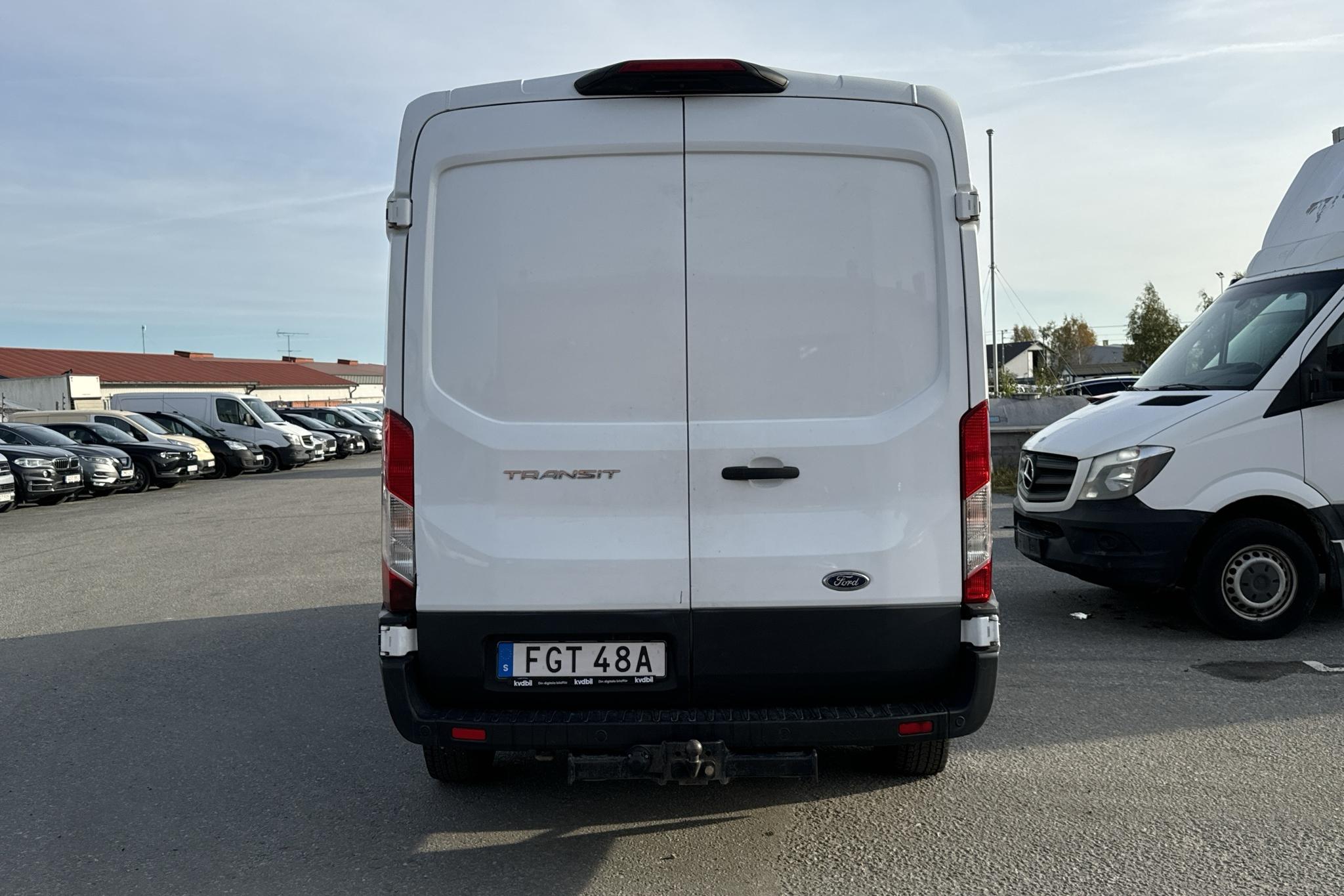 Ford Transit 350 2.0 TDCi 2WD Skåp (130hk) - 128 900 km - Automaattinen - valkoinen - 2020