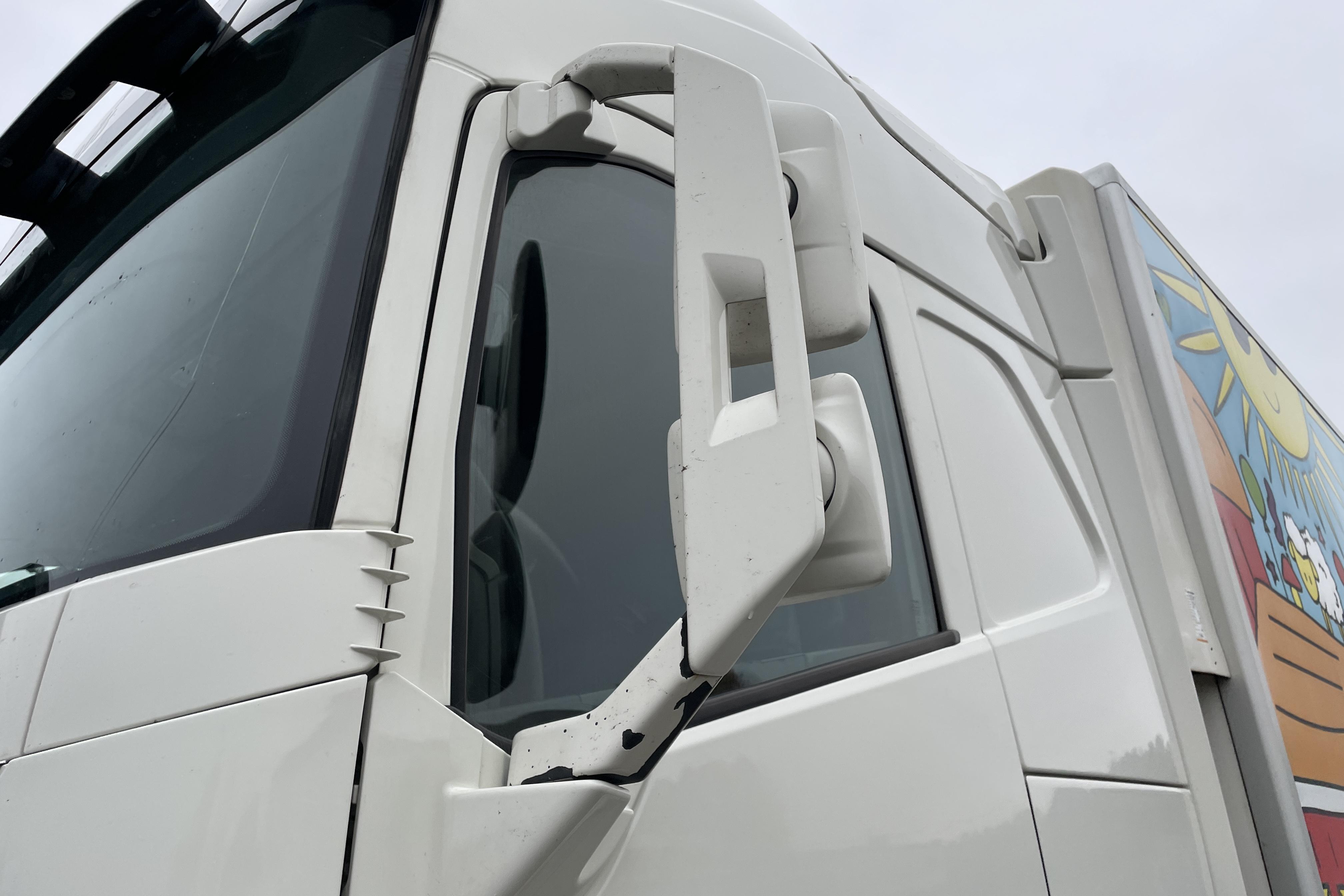 Volvo FH500 - 1 612 142 km - Automatic - white - 2015