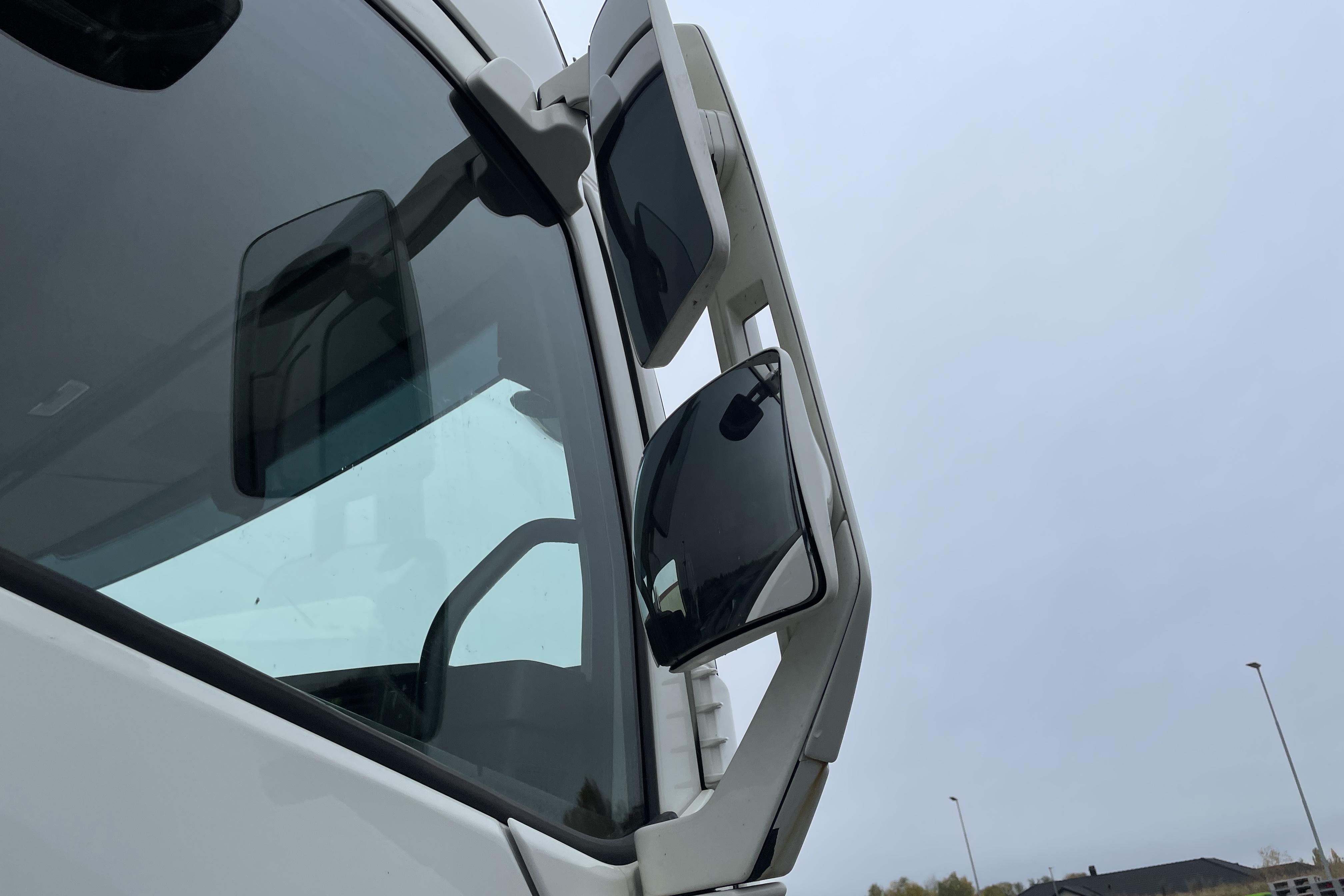 Volvo FH500 - 1 612 142 km - Automatic - white - 2015