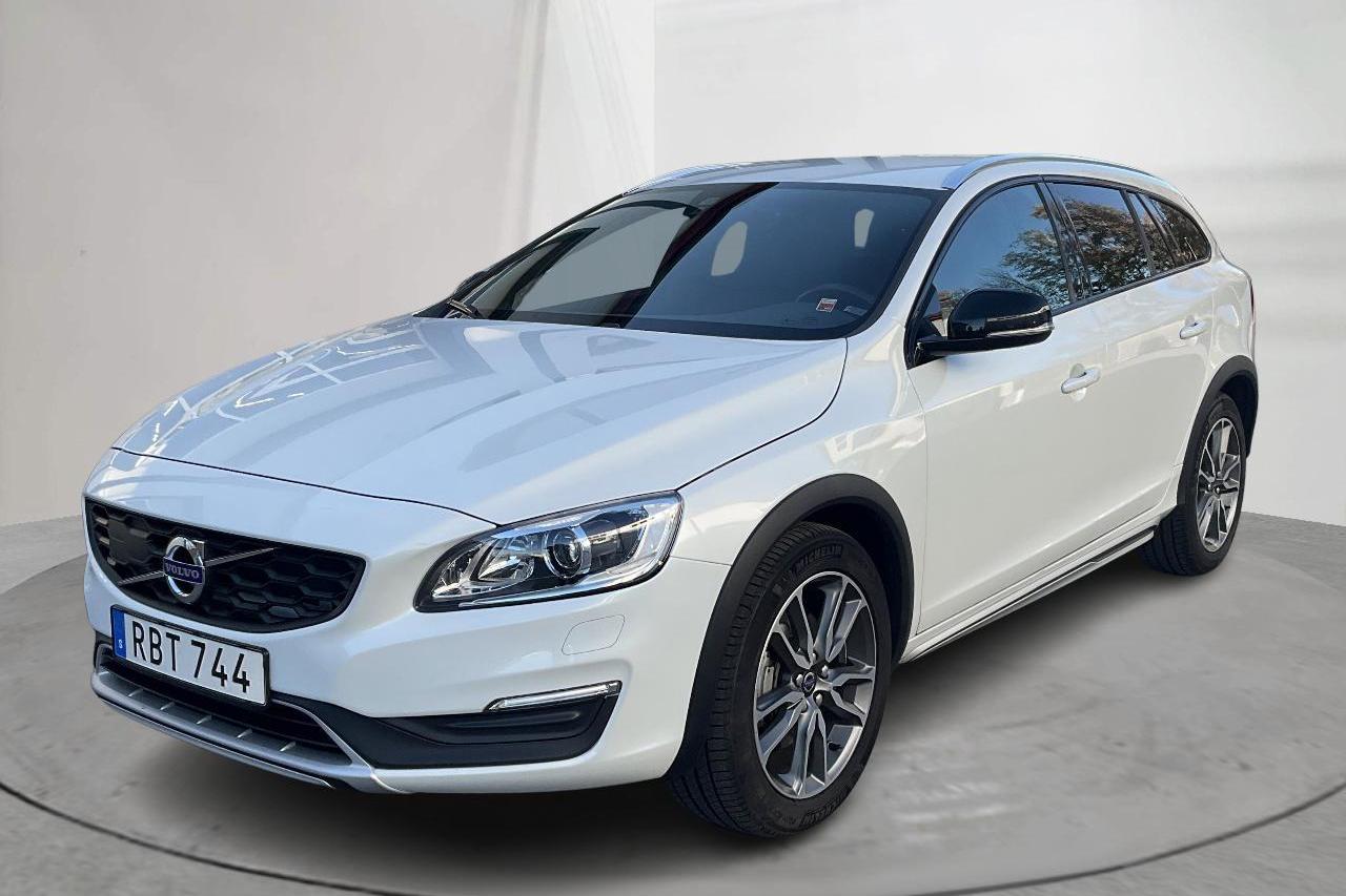 Volvo V60 D4 Cross Country AWD (190hk) - 71 350 km - Automatic - white - 2016