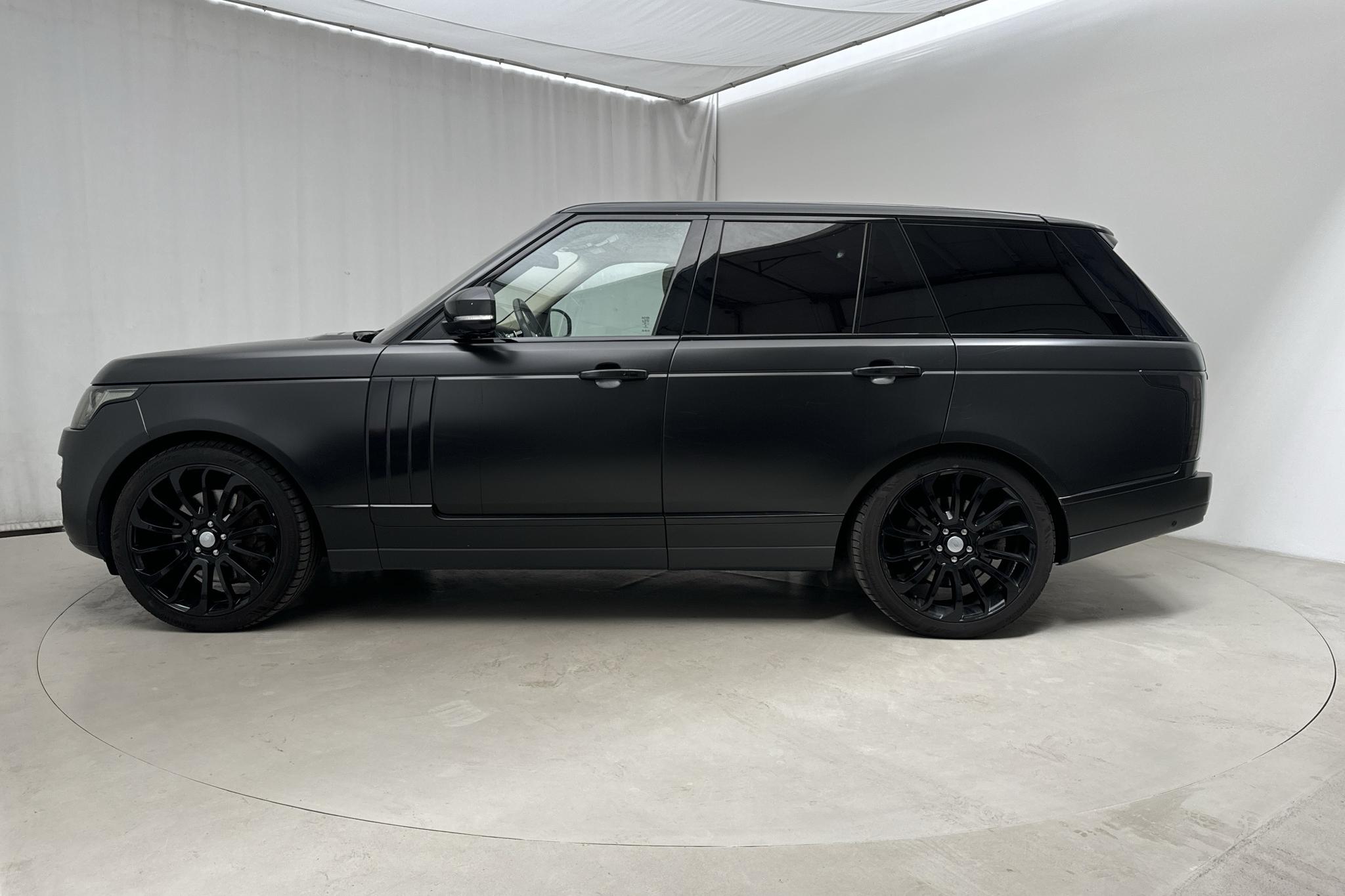 Land Rover Range Rover 4.4 SDV8 AWD (339hk) - 168 570 km - Automaatne - must - 2016