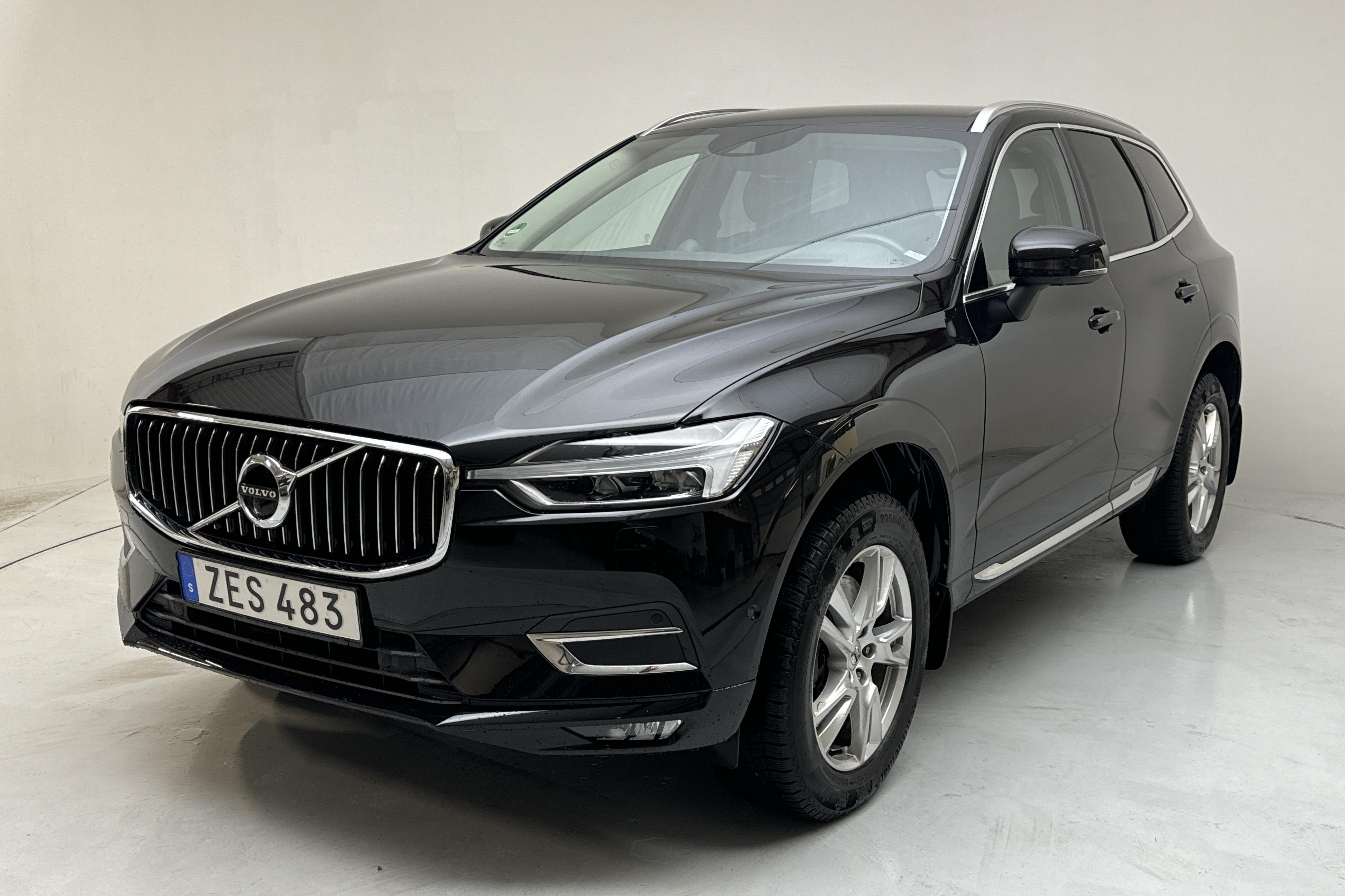 Volvo XC60 T5 AWD (250hk) - 82 230 km - Automaattinen - musta - 2018