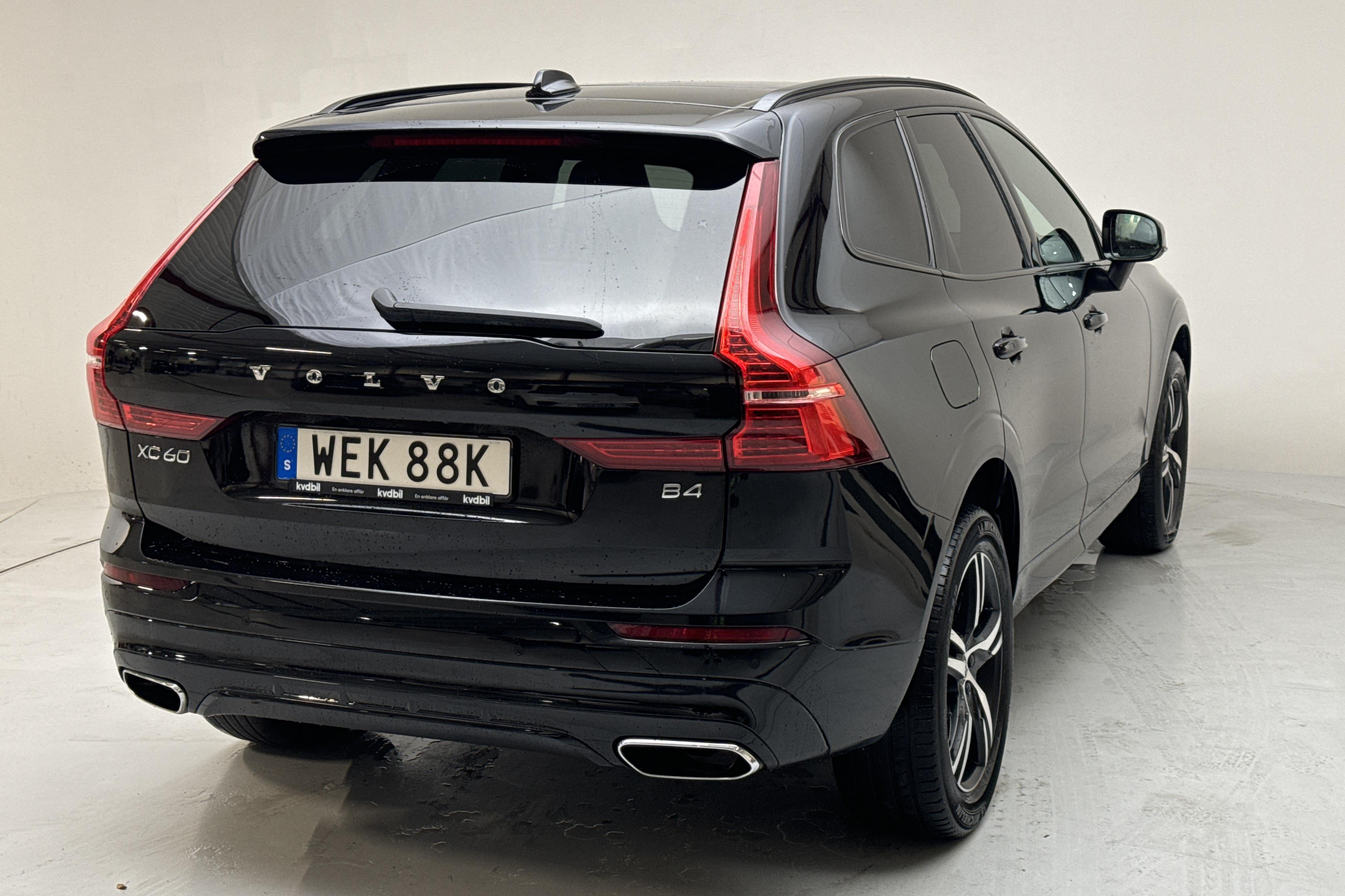 Volvo XC60 B4 2WD Mildhybrid, Diesel (197hk) - 131 910 km - Automaatne - must - 2021