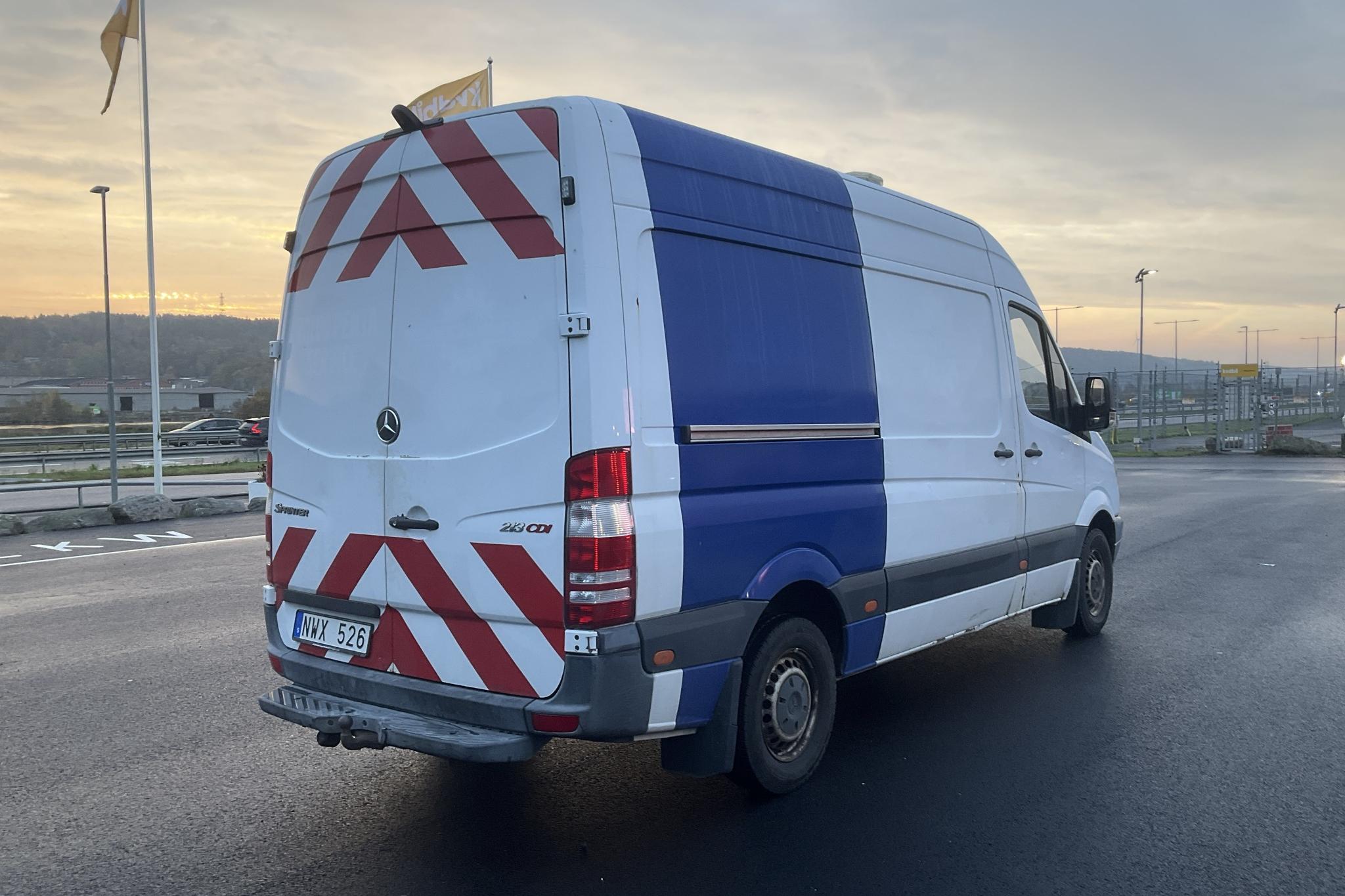 Mercedes Sprinter 213 CDI (129hk) - 24 896 mil - Manuell - vit - 2014