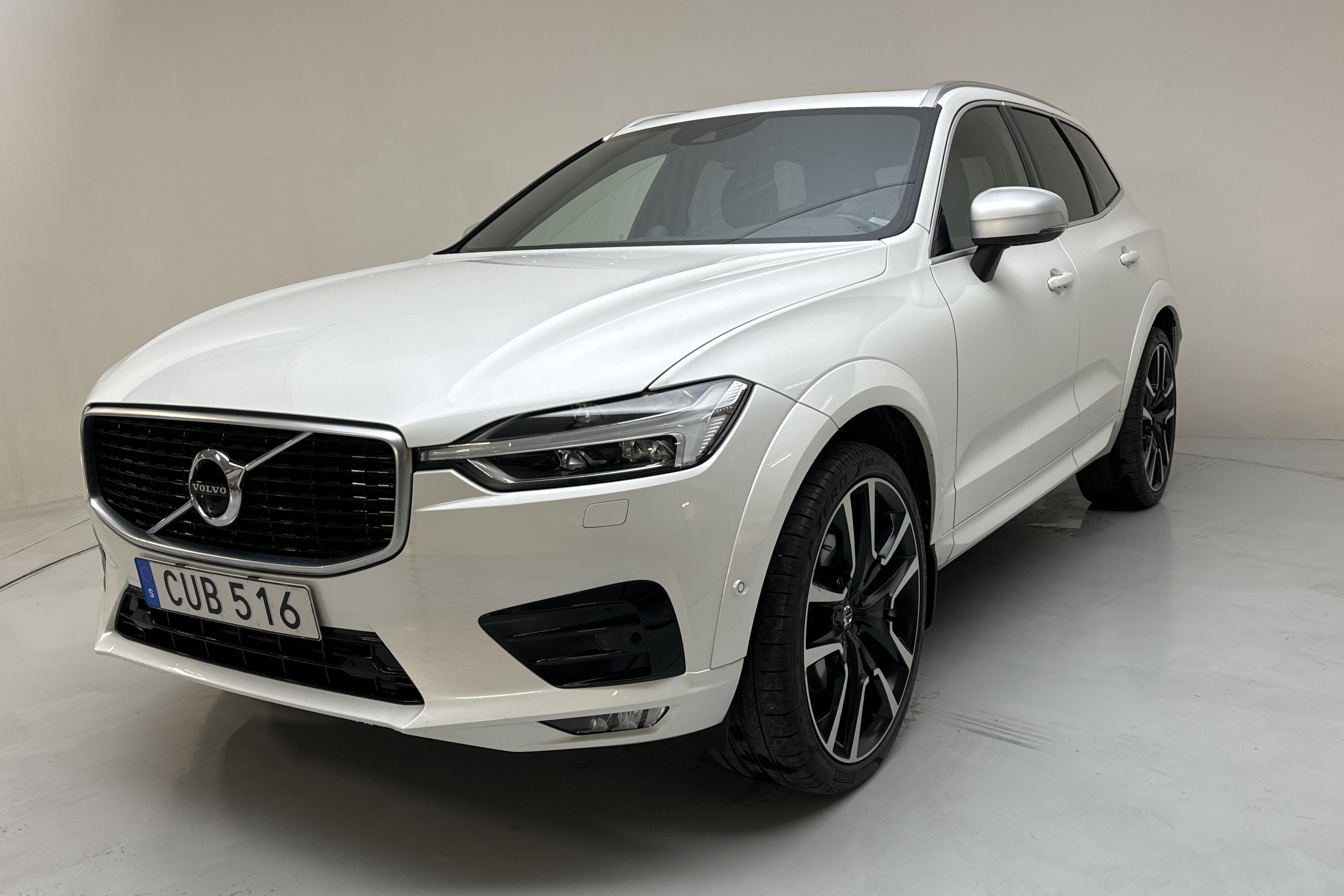 Volvo XC60 T5 AWD (250hk) - 64 110 km - Automatyczna - biały - 2018