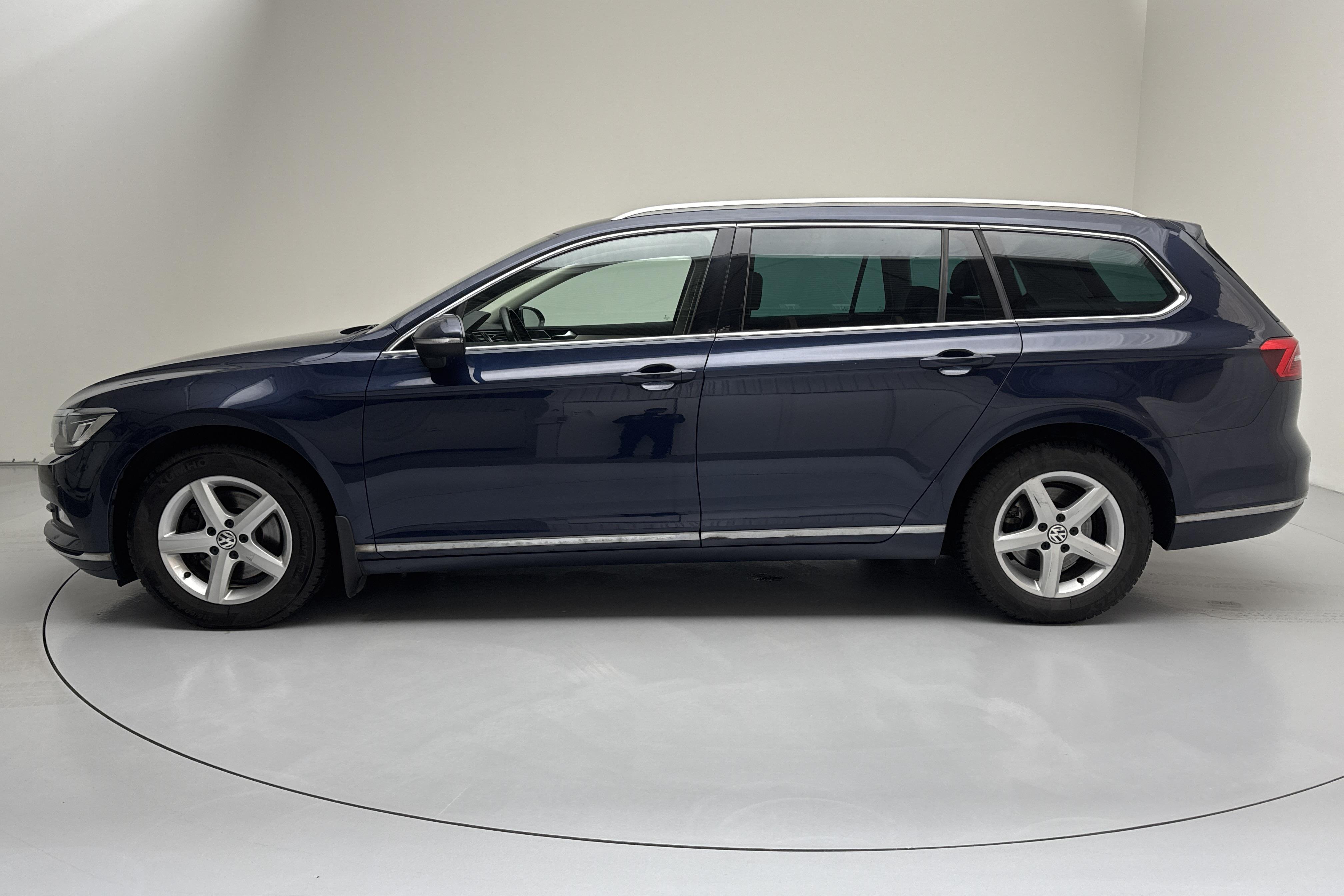 VW Passat 2.0 TDI Sportscombi (190hk) - 159 040 km - Automaatne - Dark Blue - 2016