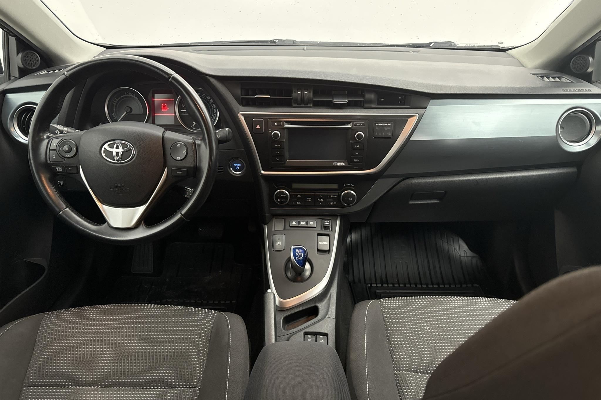 Toyota Auris 1.8 HSD Touring Sports (99hk) - 224 120 km - Automaattinen - musta - 2014