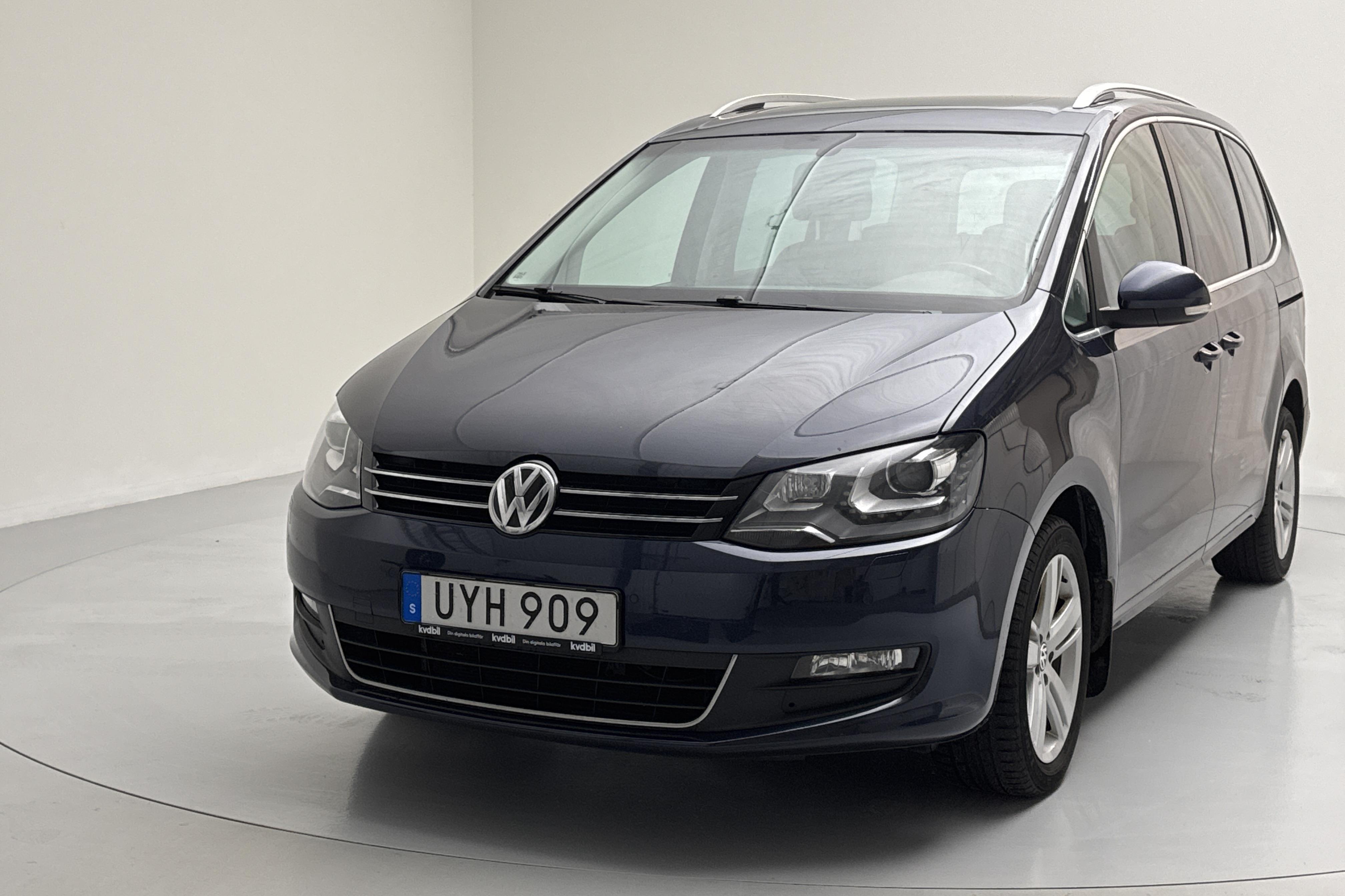 VW Sharan 2.0 TDI (150hk) - 20 563 mil - Manuell - Dark Blue - 2016