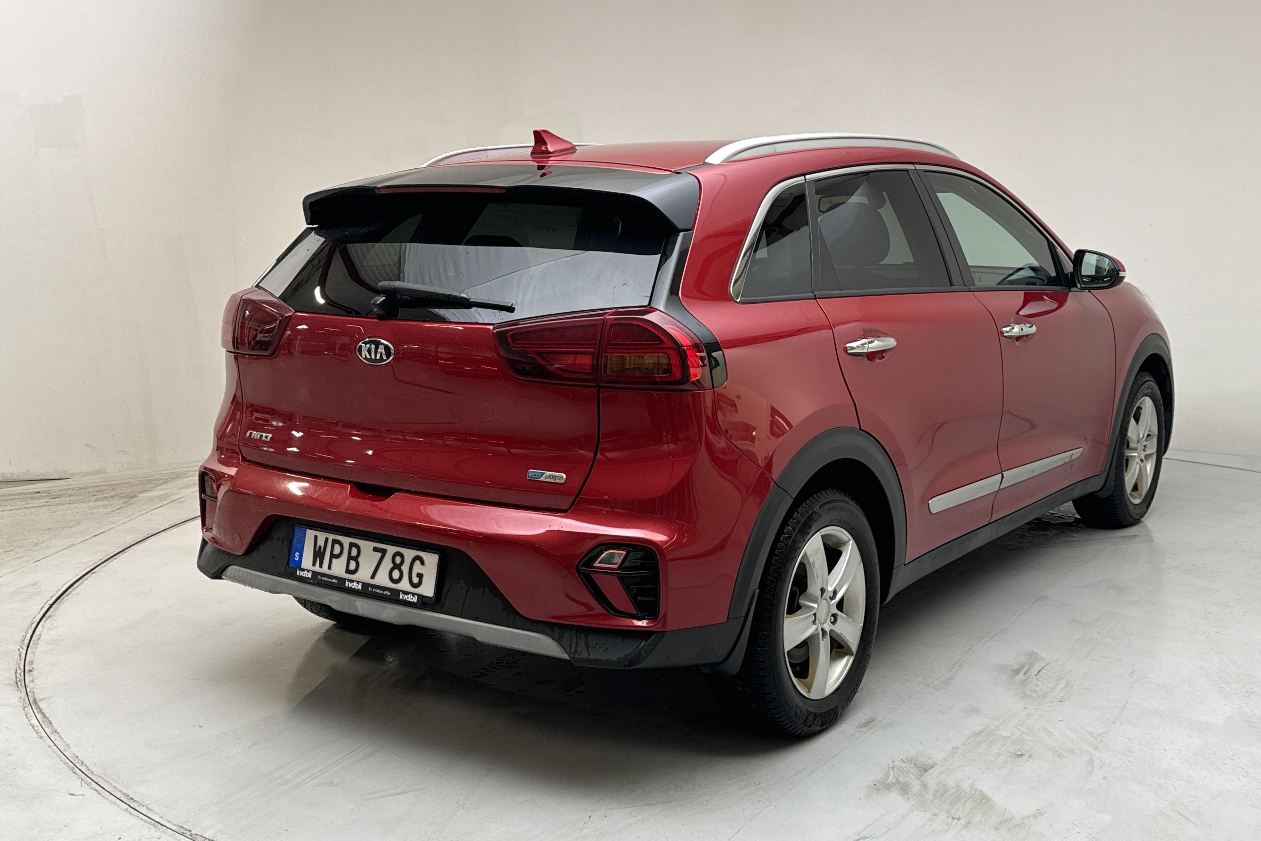 KIA Niro Plug-in Hybrid 1.6 (141hk) - 132 670 km - Automaattinen - punainen - 2021