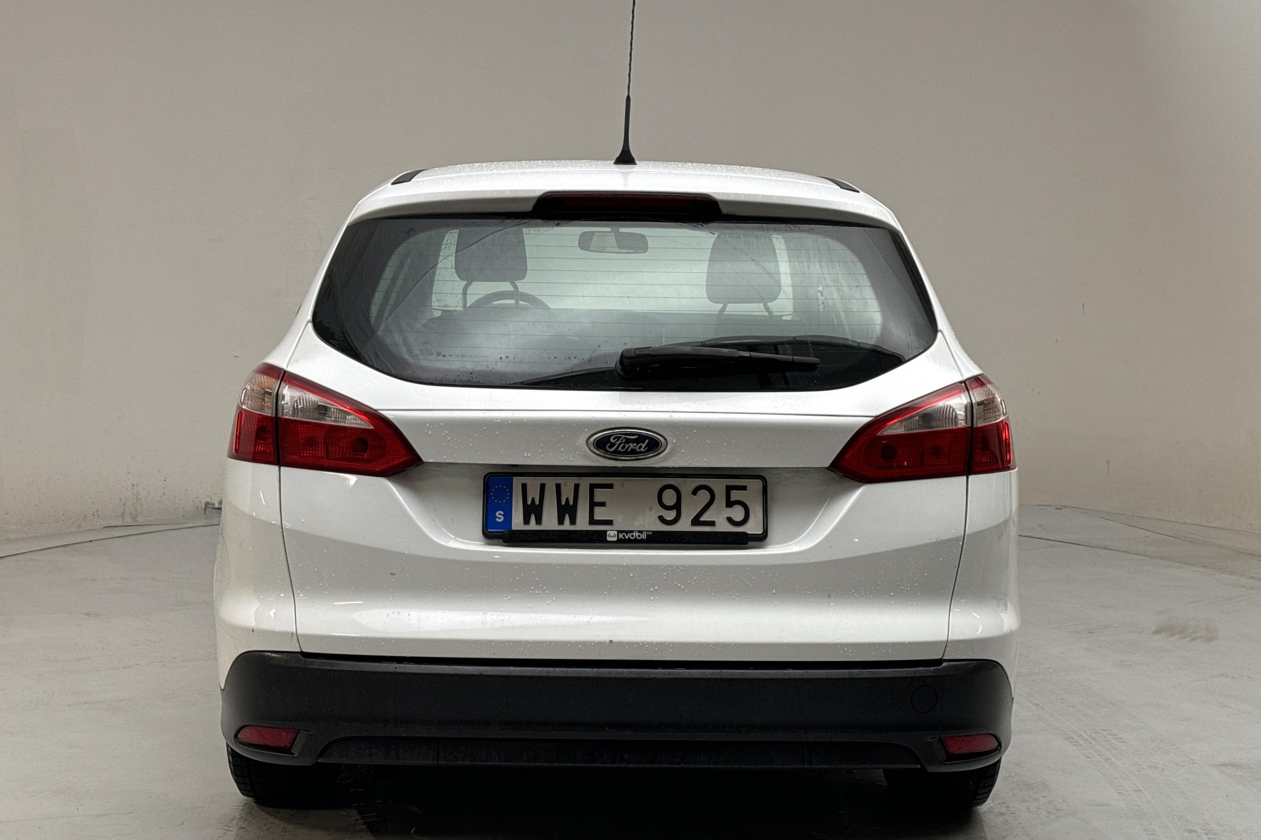 Ford Focus 1.6 TDCi Kombi (95hk) - 15 255 mil - Manuell - vit - 2013