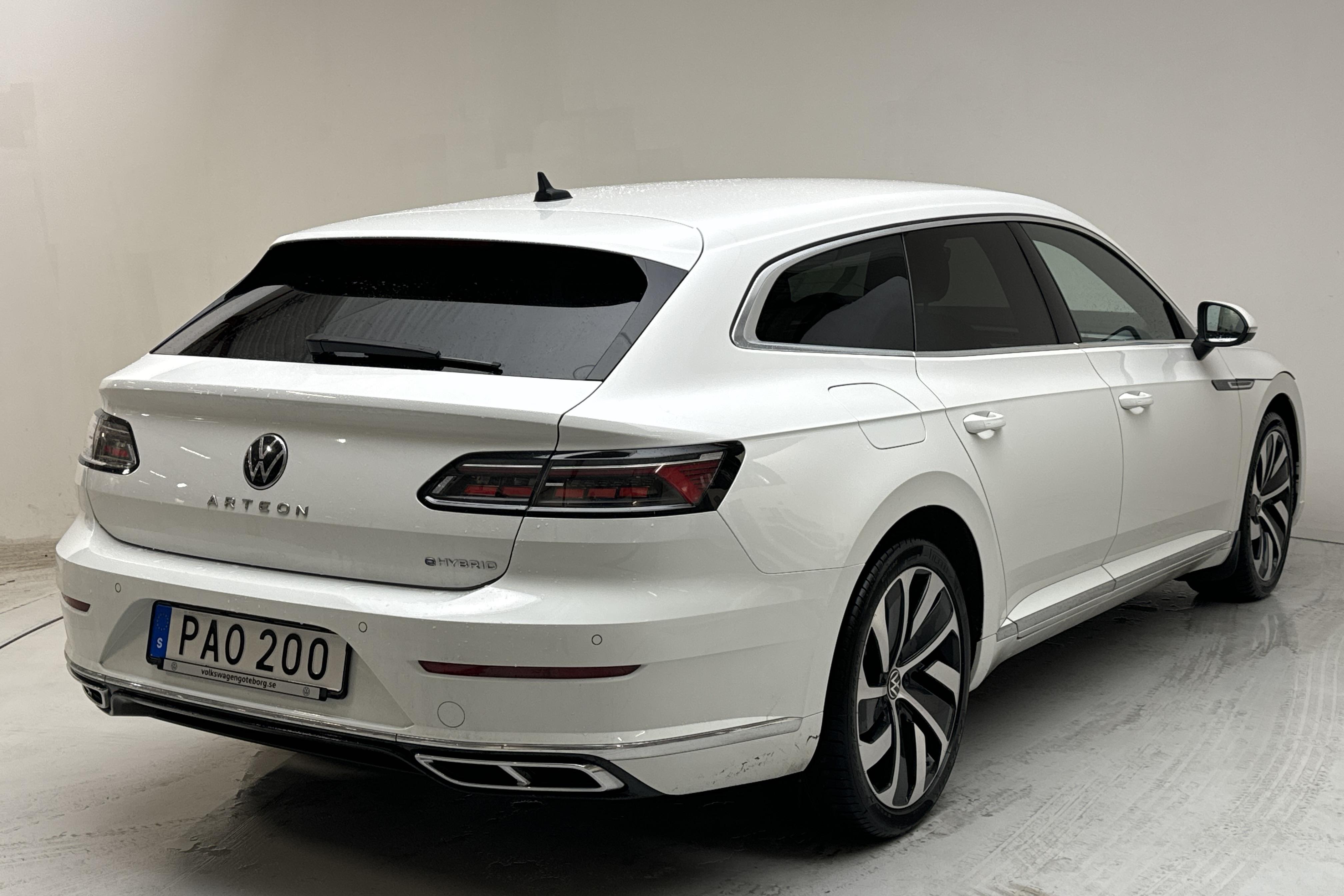 VW Arteon Shooting Brake eHybrid 1.4 TSI (218hk) - 113 730 km - Automaatne - valge - 2021