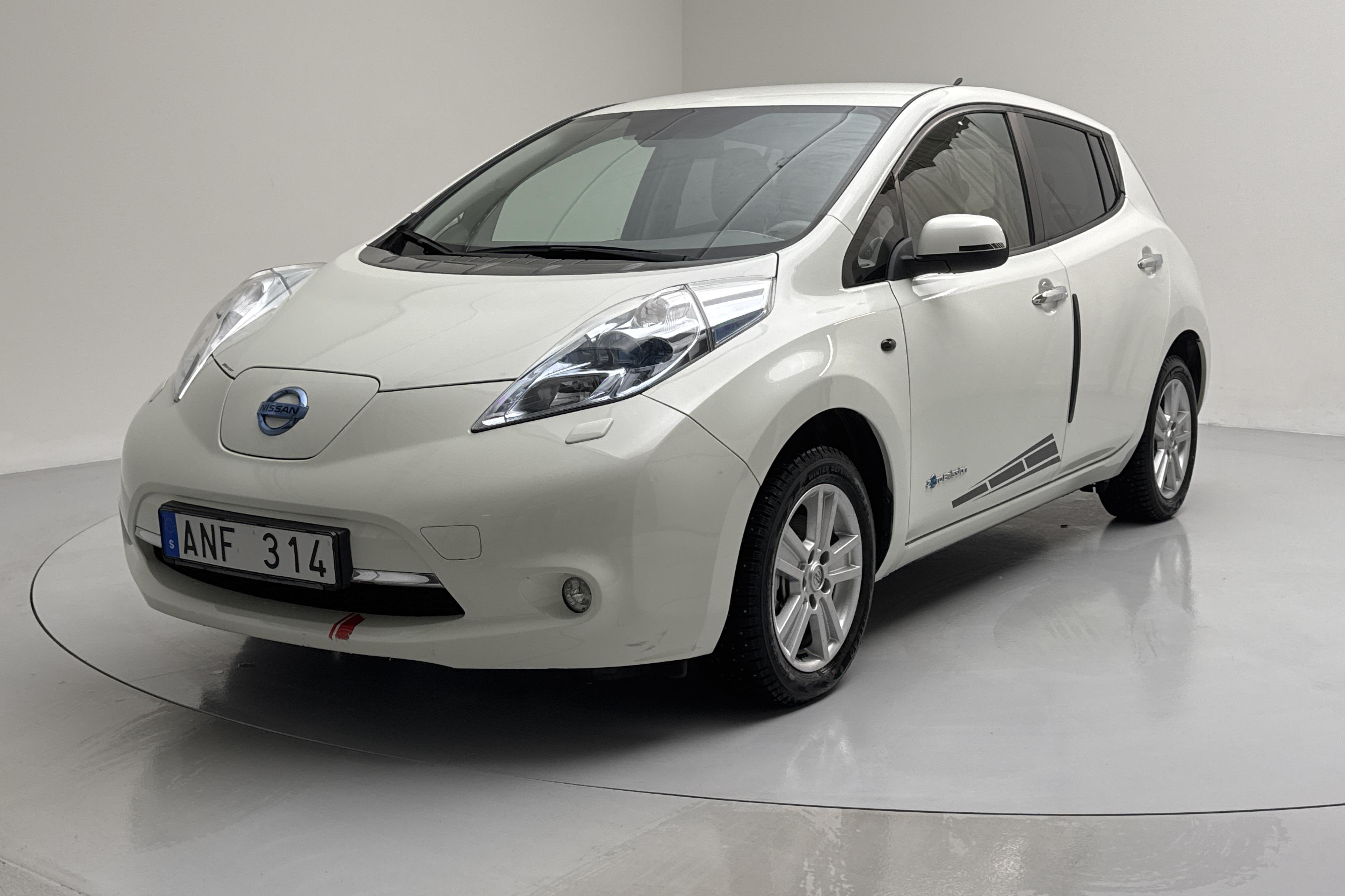 Nissan LEAF 5dr (109hk) - 39 680 km - Automaattinen - valkoinen - 2013