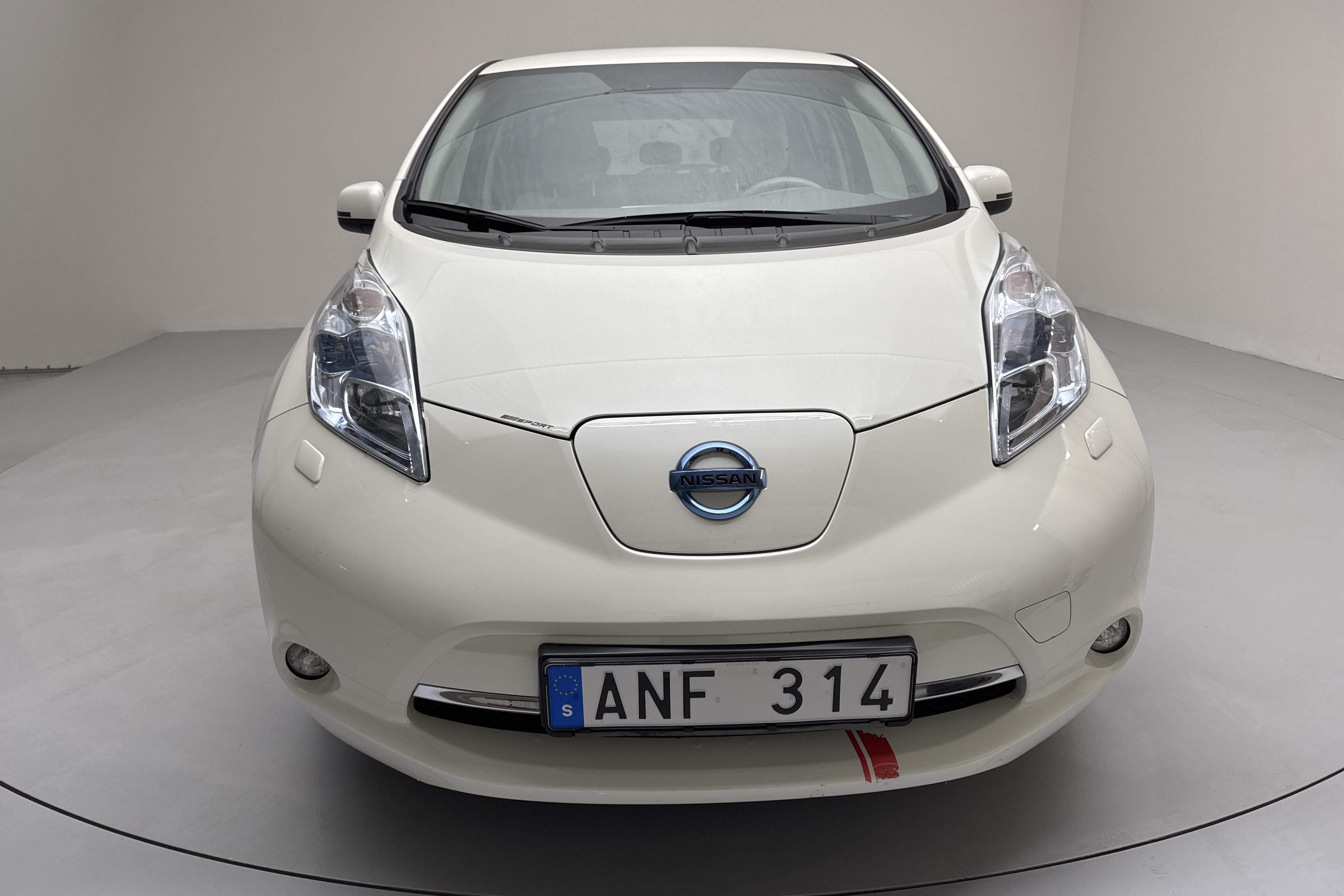 Nissan LEAF 5dr (109hk) - 39 680 km - Automaattinen - valkoinen - 2013