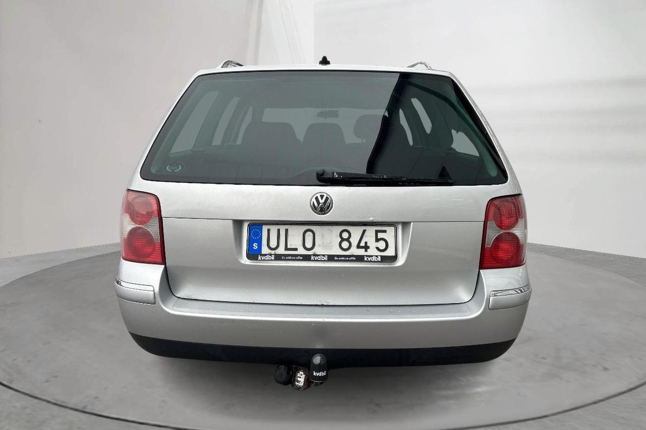 VW Passat 2.8 V6 Variant 4-Motion (193hk) - 156 470 km - Automatyczna - srebro - 2004